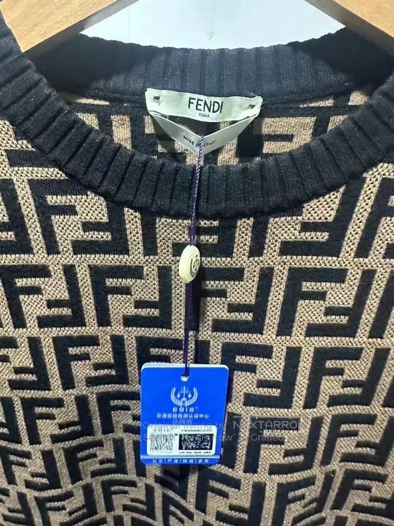 Fendi Fendi Double F monogrammed cashmere teddy bear zipper jack Size XXS / US 00 / IT 34 - 3 Thumbnail