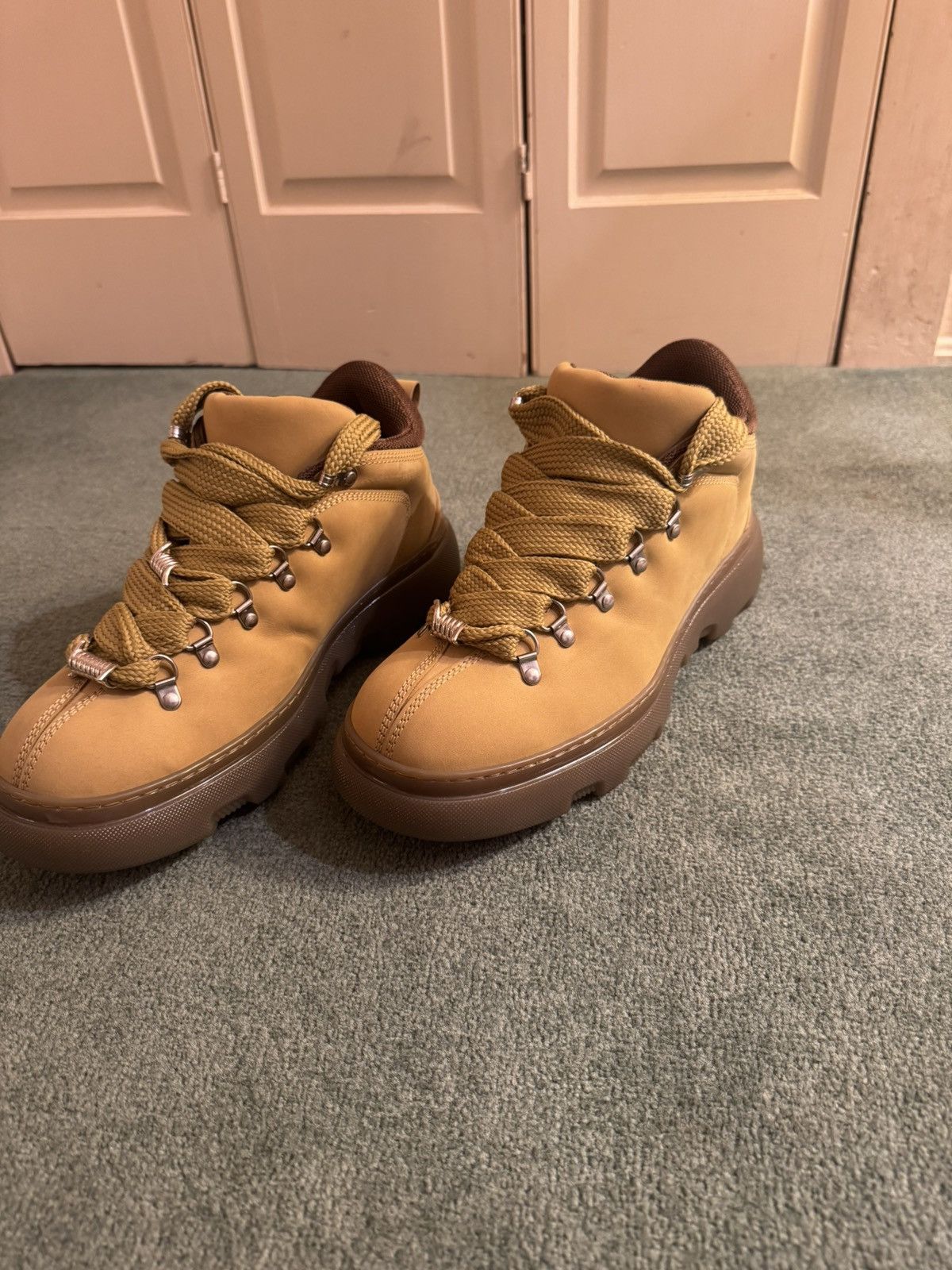 Burberry Suede Boots with Barbed Wire Size US 11 / EU 44 - 4 Thumbnail