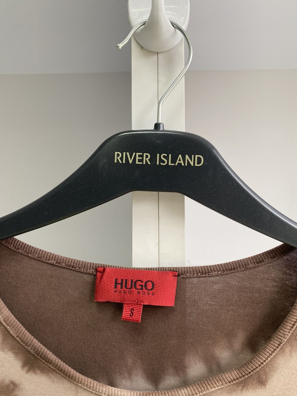 Hugo Boss × Vintage Vintage Hugo Boss Archival Japanese Style Long Sleeve Tee Size US S / EU 44-46 / 1 - 6 Thumbnail