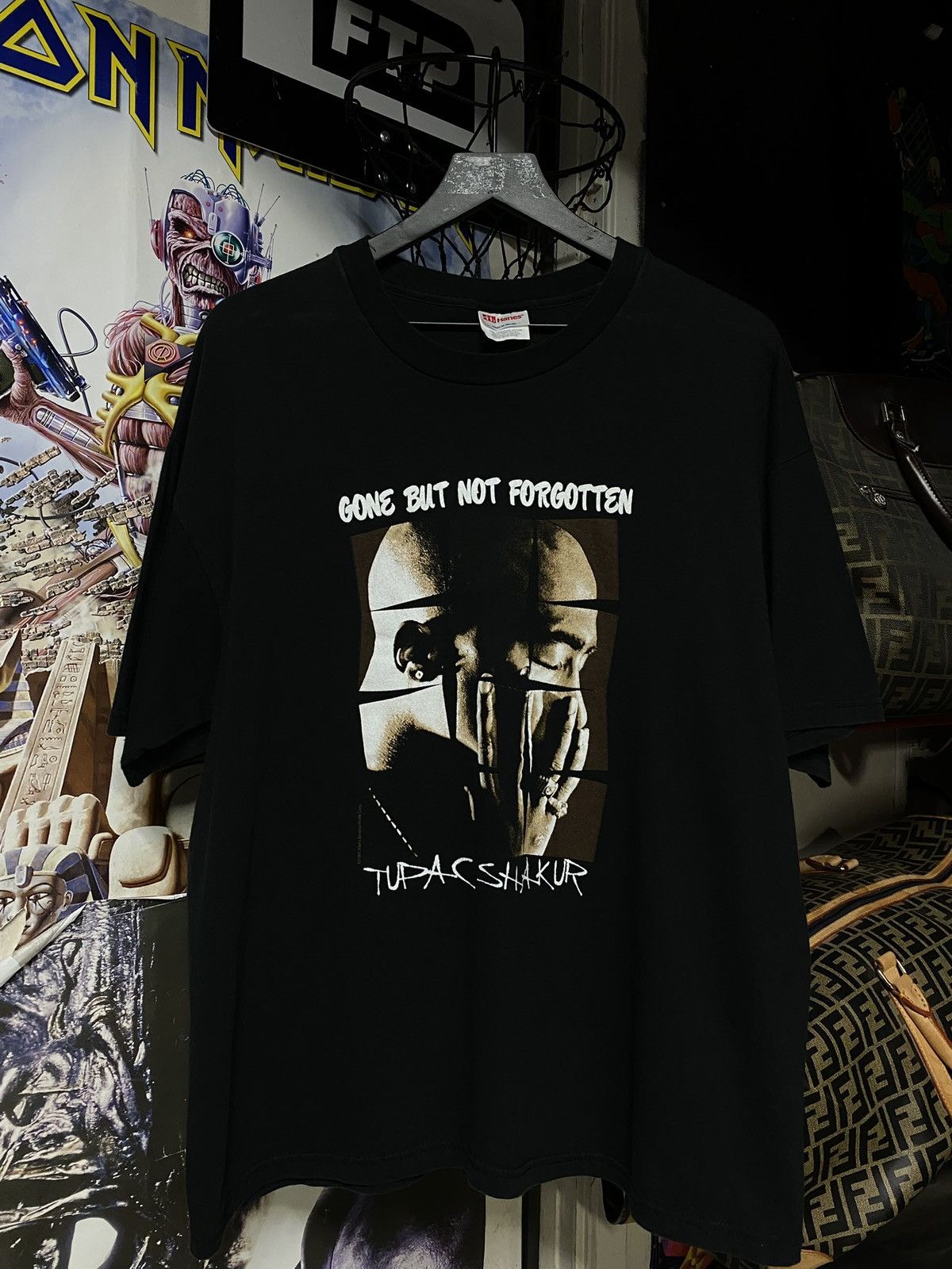 Vintage Vintage 90’s Tupac Rap T-Shirt 2Pac Memorial Tee Large Size US L / EU 52-54 / 3 - 1 Thumbnail