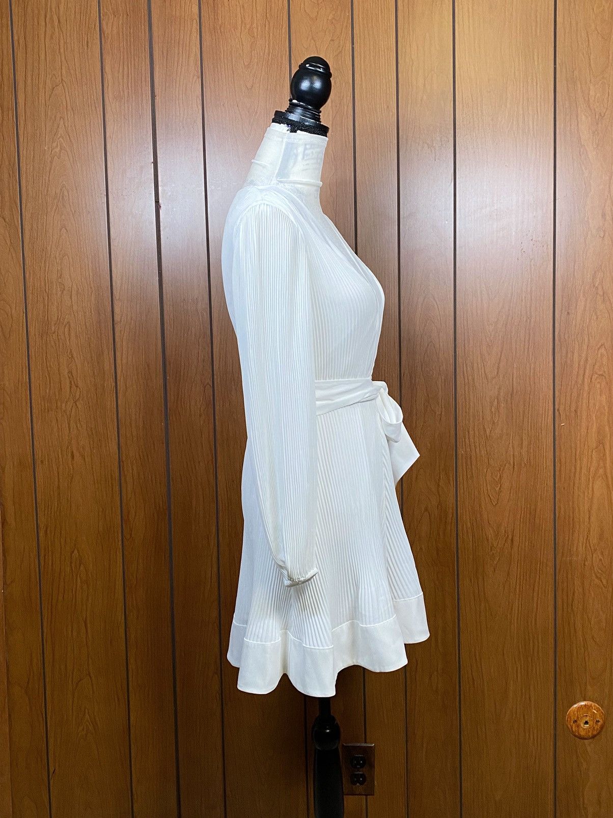 MILLY Milly Pleated Belted Long Sleeve Dress size 0 Size XS / US 0-2 / IT 36-38 - 8 Thumbnail