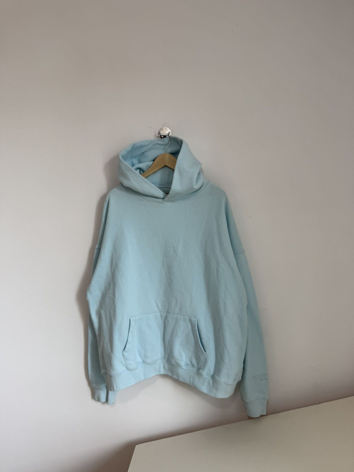 Fear of God Fear of God Essentials 3M Logo Pullover Hoodie 'Blue' Size US L / EU 52-54 / 3 - 1 Thumbnail