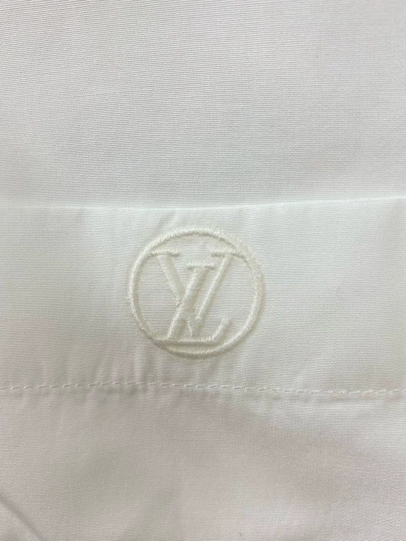 Louis Vuitton Louis Vuitton Embroidered logo white long sleeve shirt Size US XXS / EU 40 - 4 Thumbnail