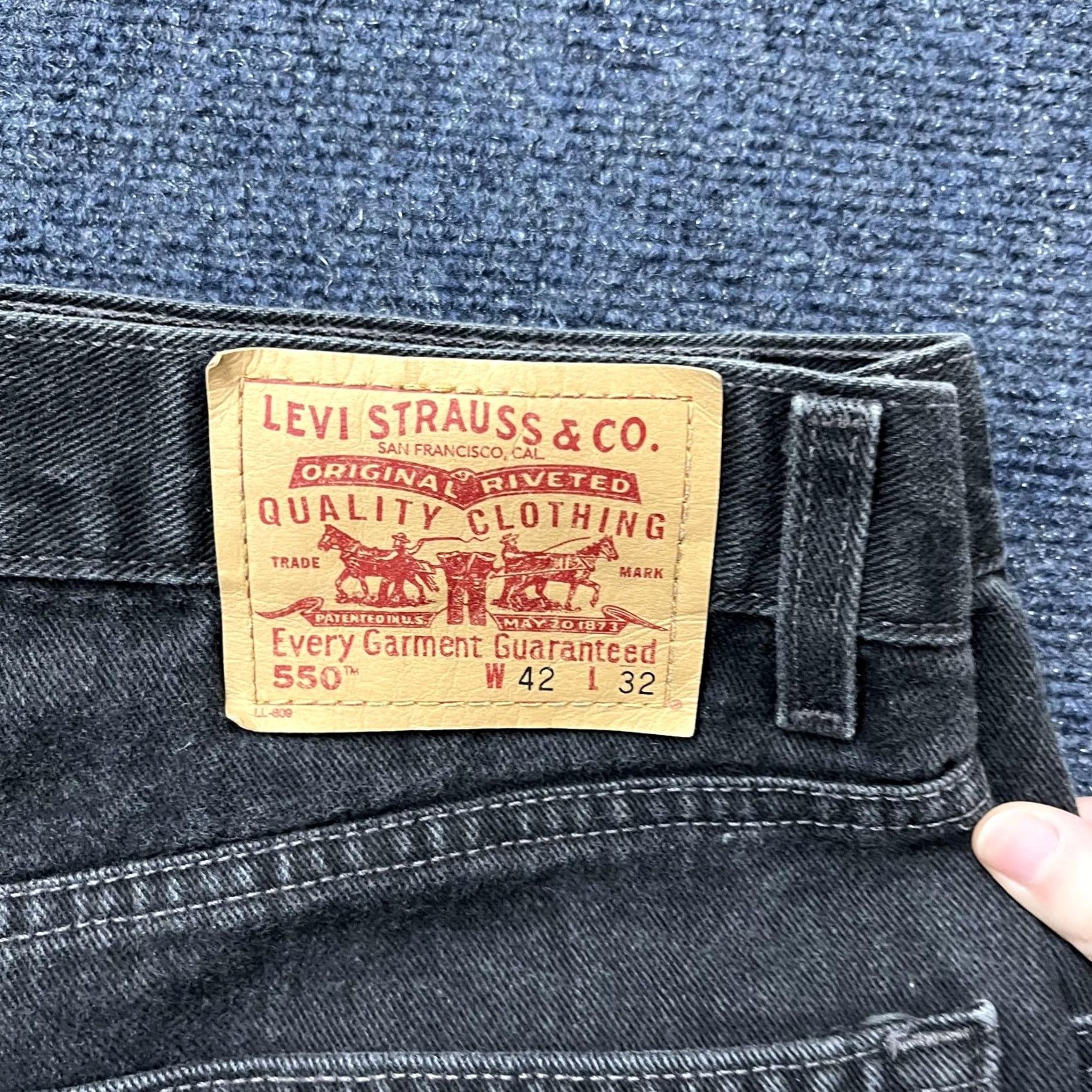 Levi's Levi's 550 Jeans Mens 42 Regular Gray Charcoal Denim Relaxed Tapered Fit Pants Size US 42 / EU 58 - 4 Thumbnail