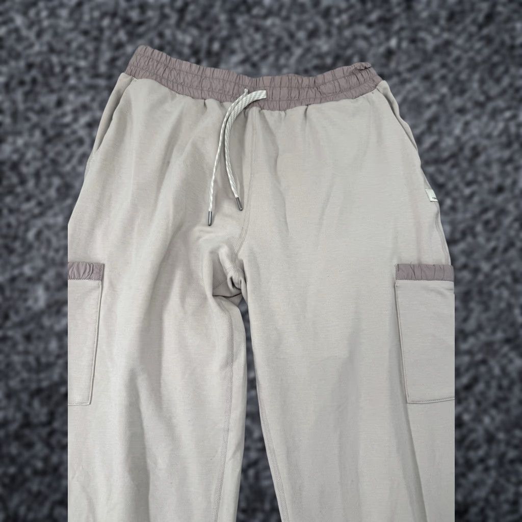 Vuori Vuori Vista Jogger Small 26” Inseam Beige Oyster Heather Womens Jogger Athletic Tapered Activewear Casual Modern Athleisure Size 28" / US 6 / IT 42 - 1 Thumbnail