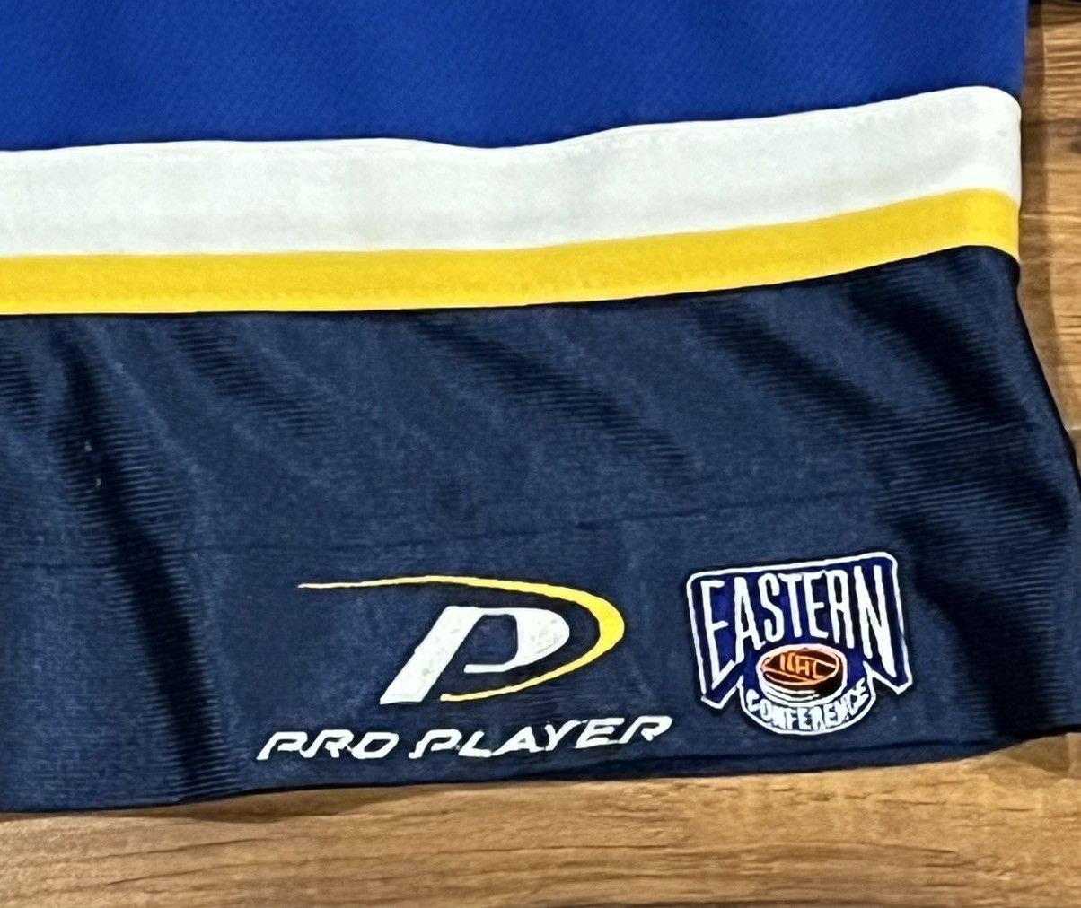 Pro Player 🎶 🎺St. Louis Blues Vintage Pro Player NHL Jersey - Medium Size US M / EU 48-50 / 2 - 9 Thumbnail
