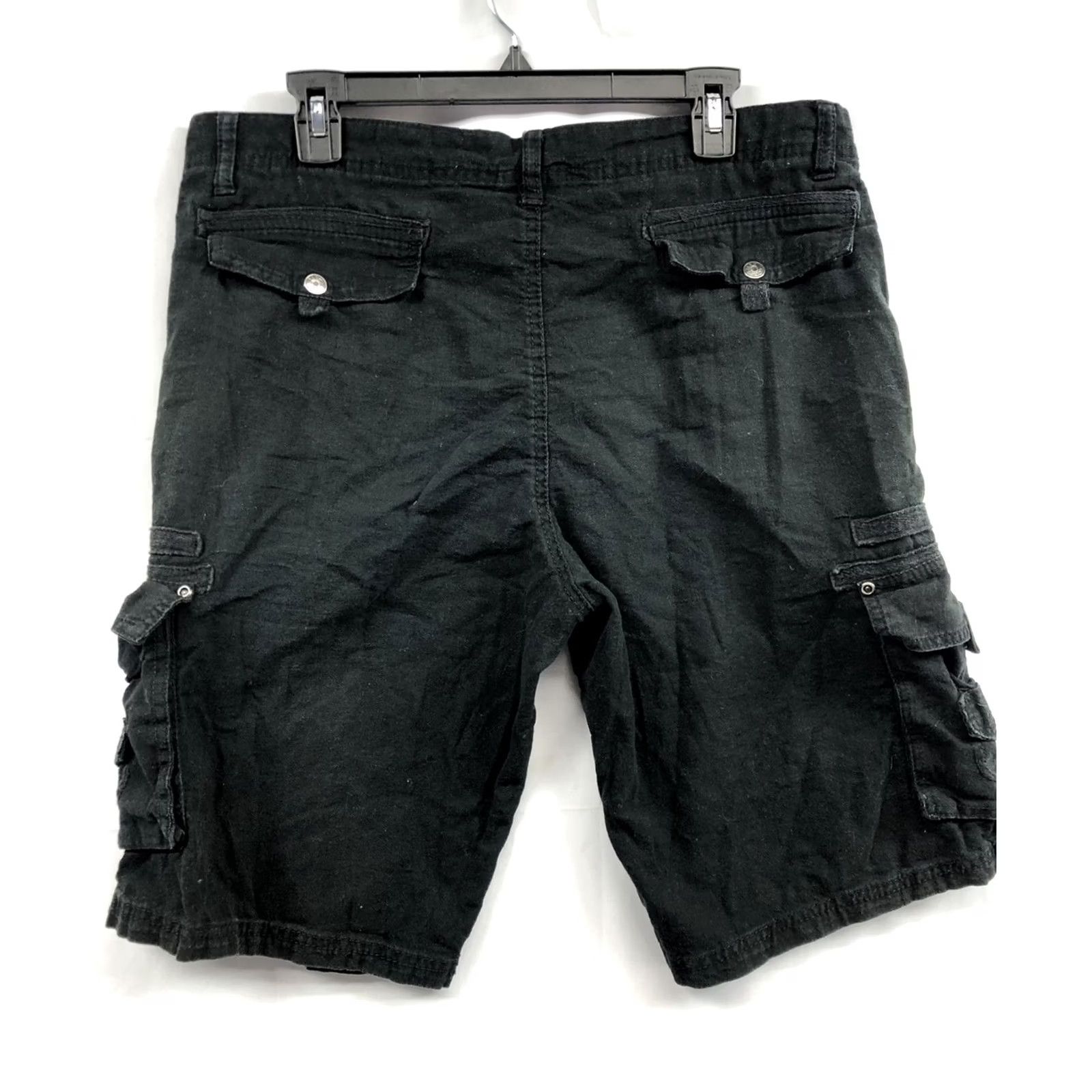 Phat Farm Phat Farm Cargo Shorts Men Size 36 Black Regular Cotton Cargo Phat Farm Mens 36 Black Size US 36 / EU 52 - 2 Thumbnail