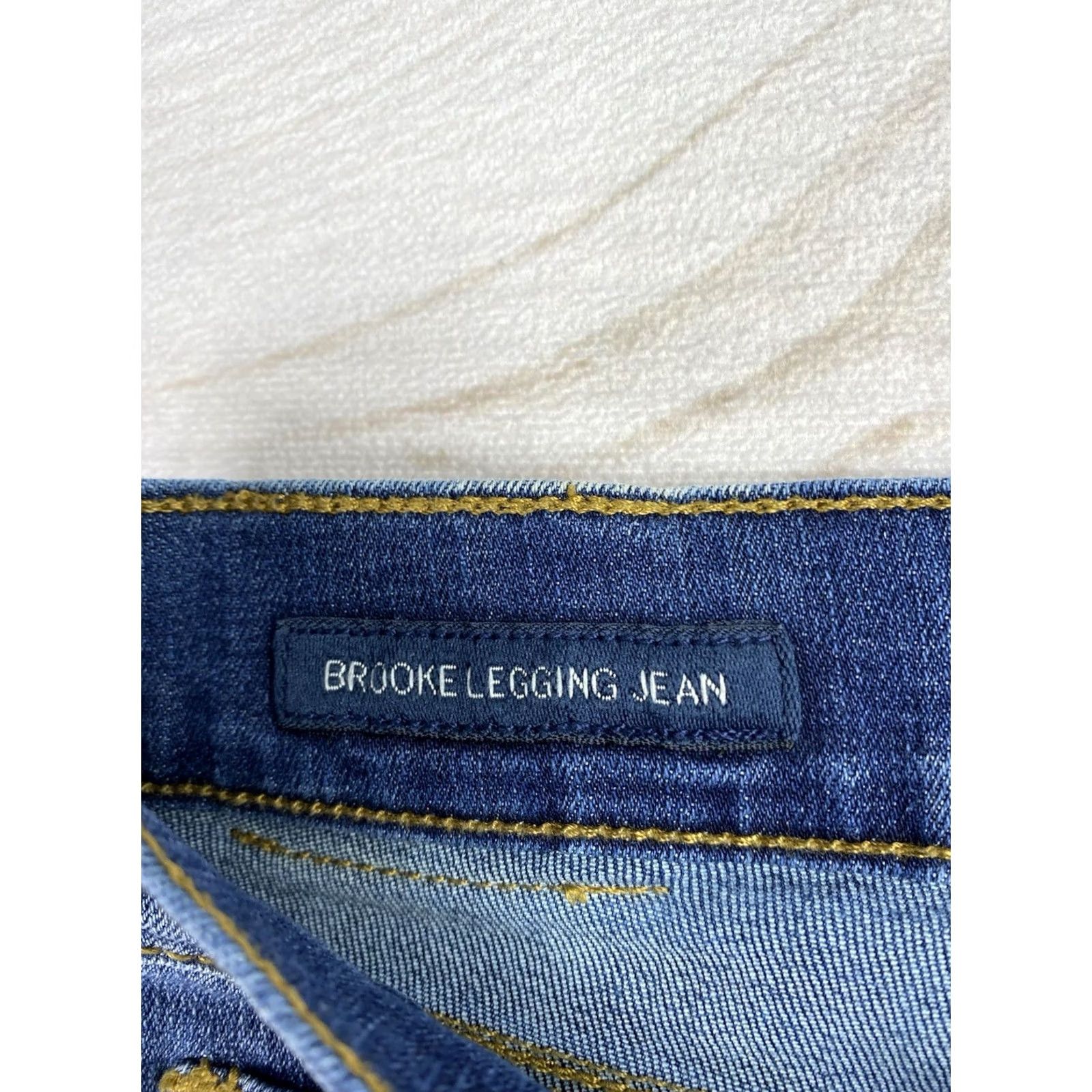 Lucky Brand Lucky Brand Jeans Skinny 6 Petite Blue Dark Wash Brooke Distressed 5-Pocket Womens Jeans XS-Plus? Size 28" / US 6 / IT 42 - 4 Thumbnail