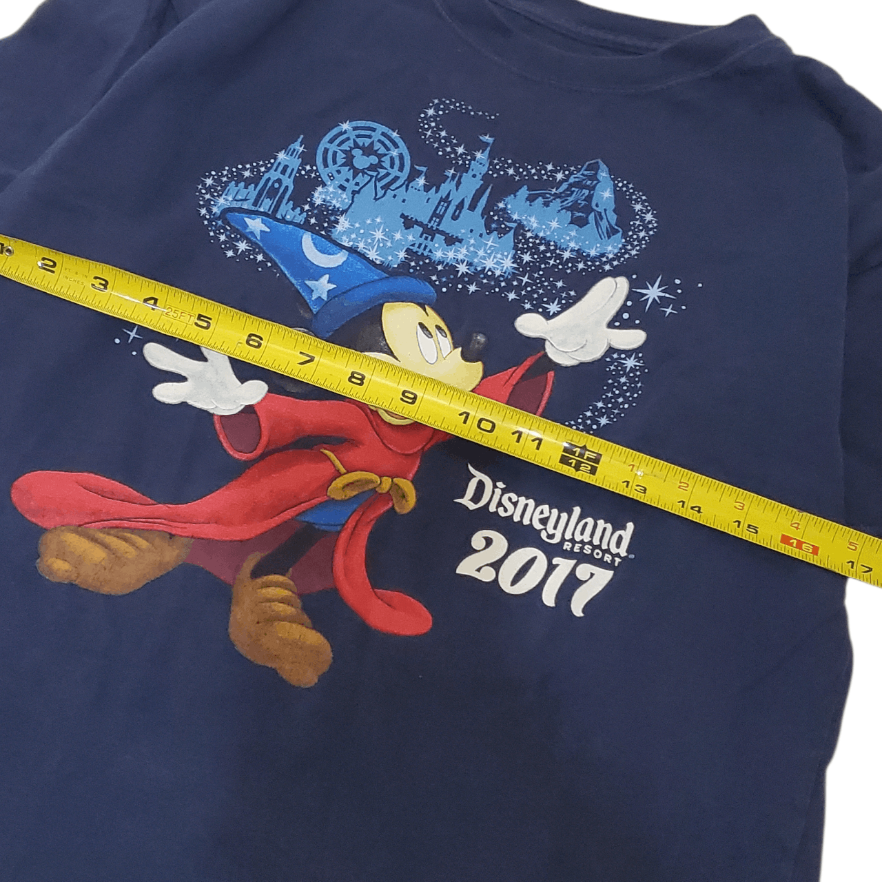 Vintage 2017 Disneyland Mickey Mouse Fantasia T-Shirt Size US M / EU 48-50 / 2 - 5 Thumbnail