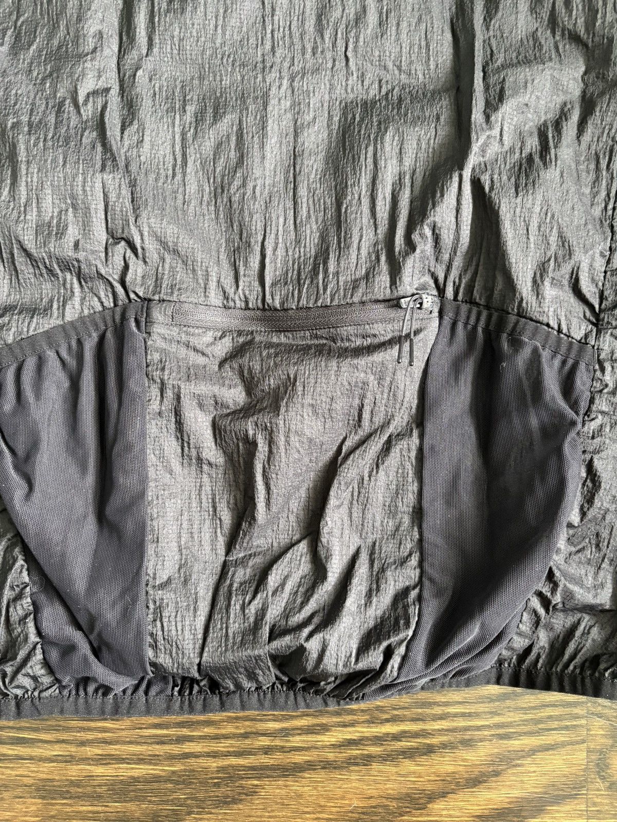 Satisfy satisfy running rippy trail jacket black 2 medium pockets Size US M / EU 48-50 / 2 - 3 Thumbnail
