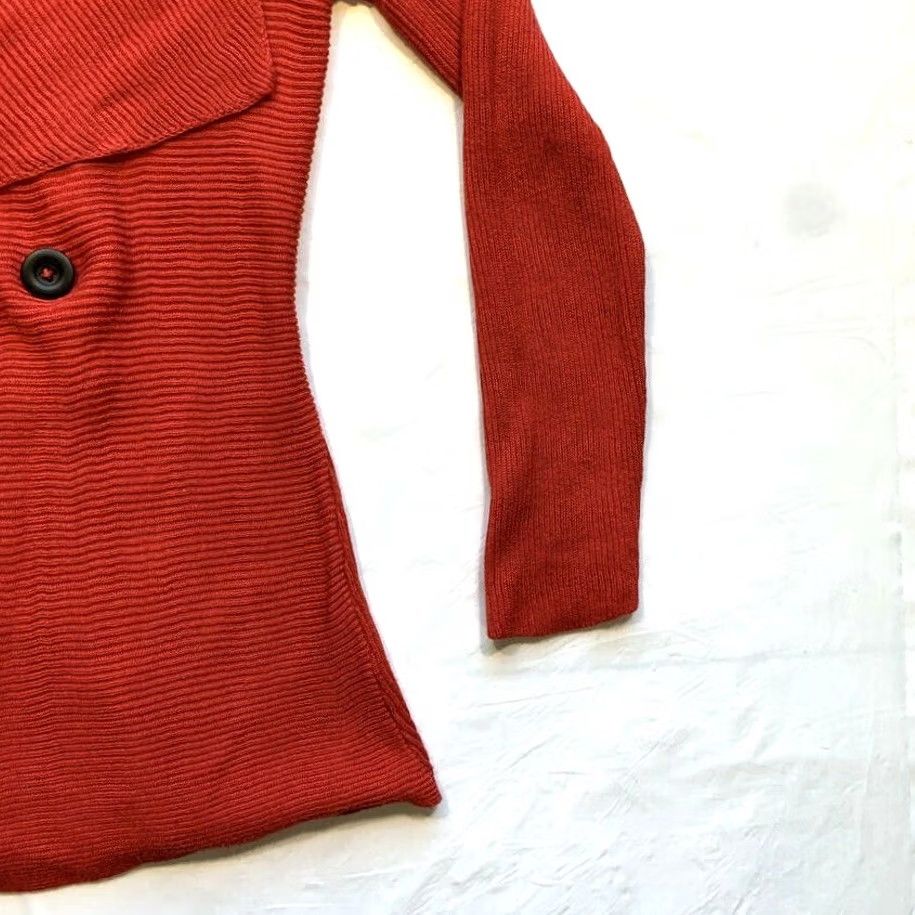 NIC+ZOE NIC+ZOE Flared Cardigan Long Sweater Ribbed Pleated Back Button Front Red M EUC Women Knit Wool Blend Shirt Sweater (Regular) Girls? Size M / US 6-8 / IT 42-44 - 5 Thumbnail
