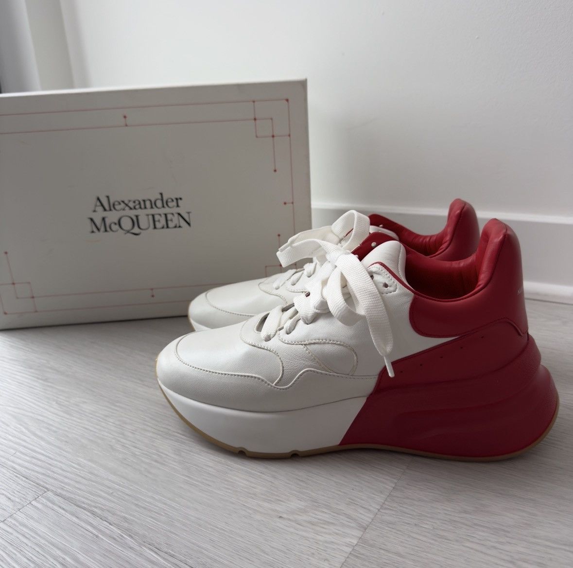 Alexander McQueen Alexander McQueen: Larry Oversized Men's Sneakers Size US 6 / EU 39 - 1 Thumbnail
