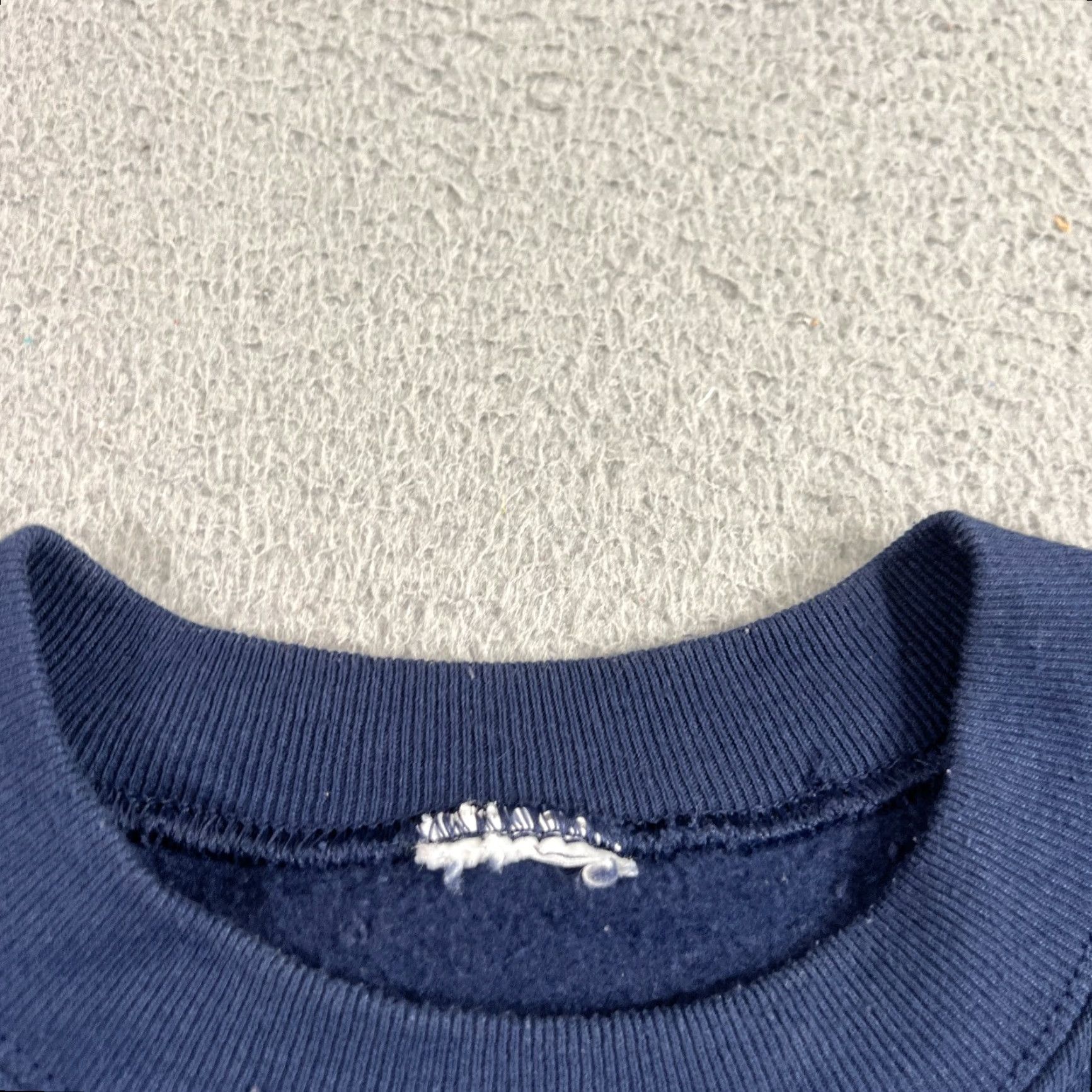 Vintage VINTAGE Mackinac Sweatshirt Men L Crew Neck Pullover 90s Sailing Blue Size US L / EU 52-54 / 3 - 4 Thumbnail