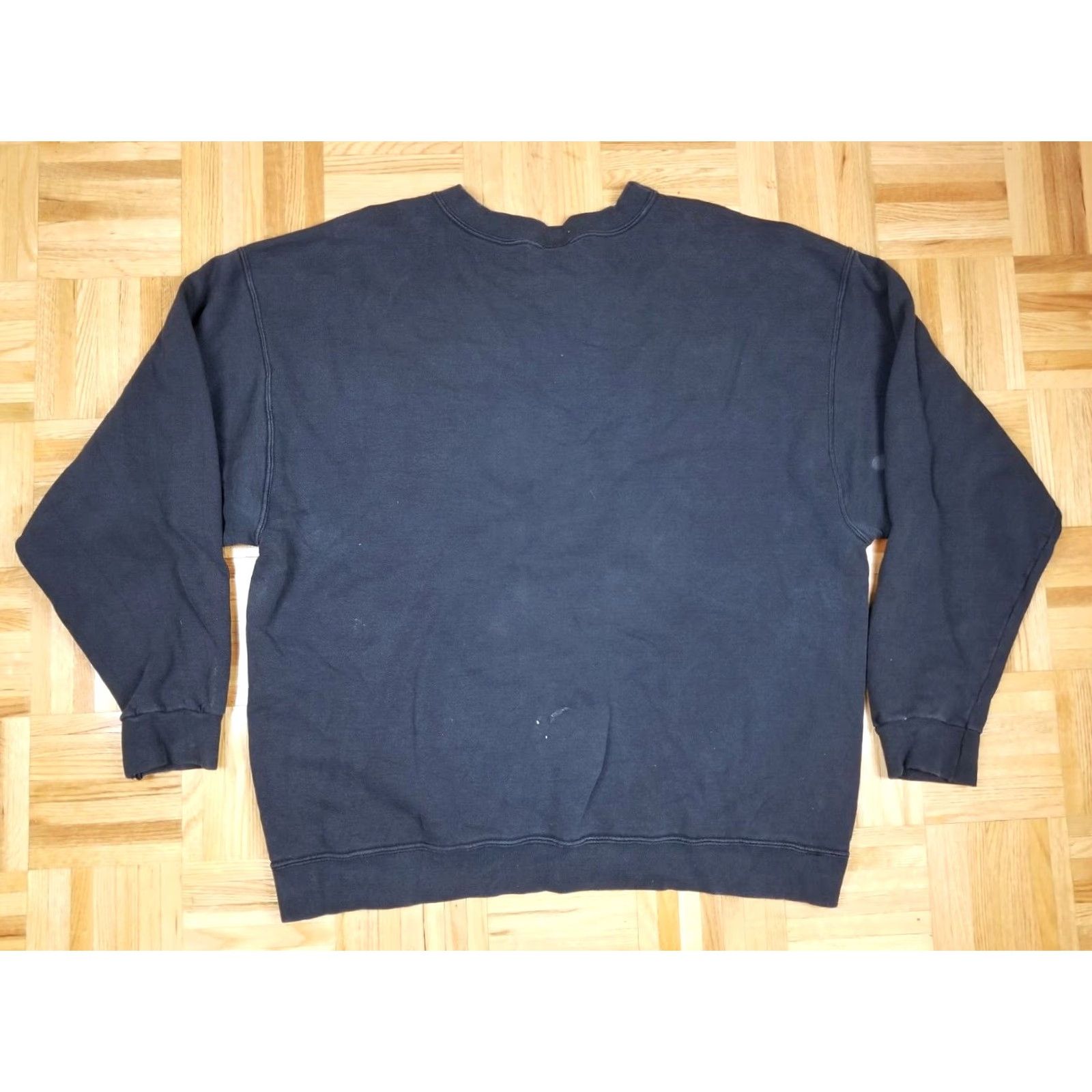 Nike VINTAGE Nike CORNER SWOOSH BLACK CREWNECK SWEATSHIRT XLARGE SHIRT Mens Sweatshirt Crewneck 90s 27 INCH 27 INCH BLACK Size US XL / EU 56 / 4 - 5 Thumbnail