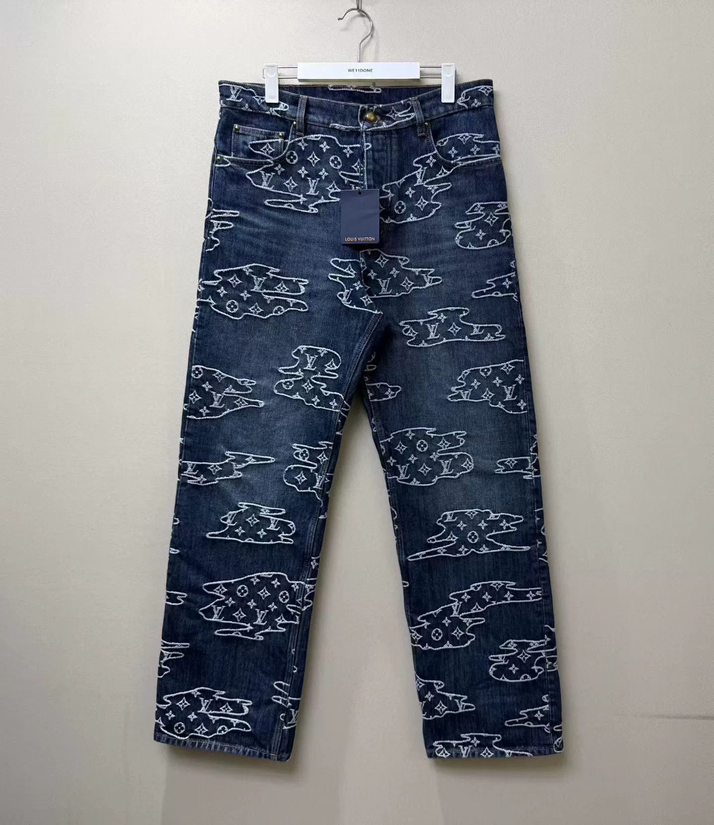 Louis Vuitton louis vuitton cloud logo denim pants Size US 32 / EU 48 - 1 Thumbnail