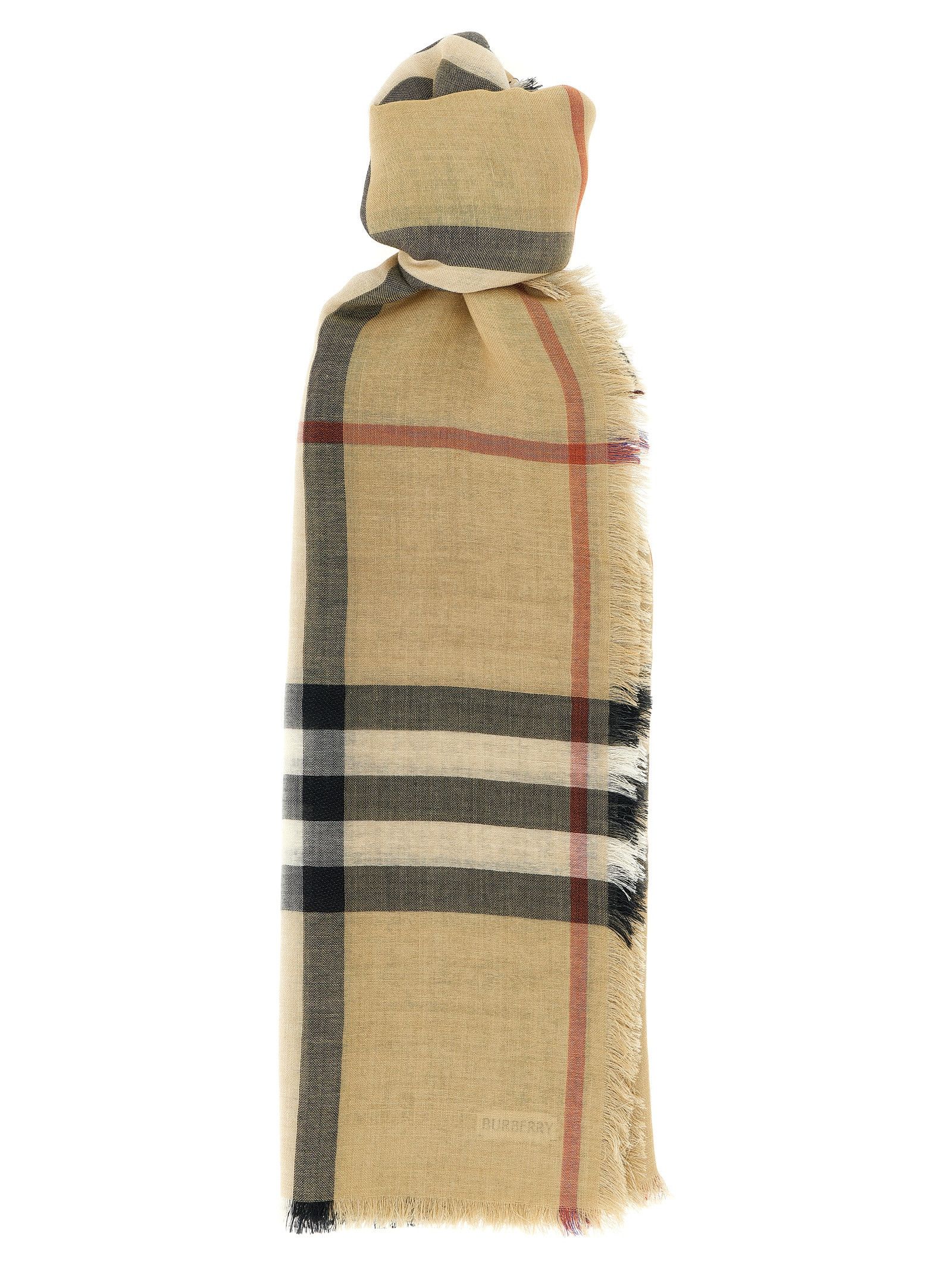 Burberry Check Reversible Scarf Size ONE SIZE - 1 Thumbnail