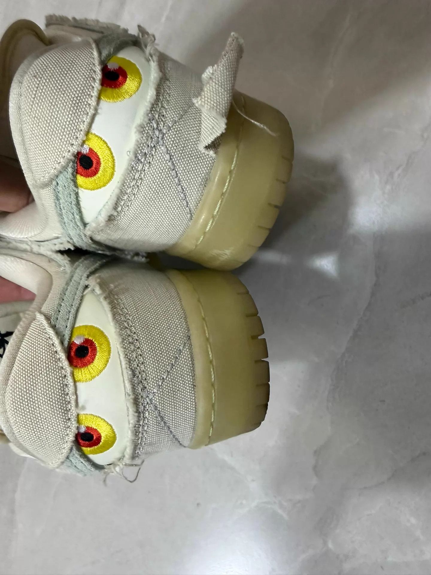 Nike Nike Dunk SB Mummy Halloween GlowPale Ivory Low 42 Size US 9 / EU 42 - 6 Thumbnail