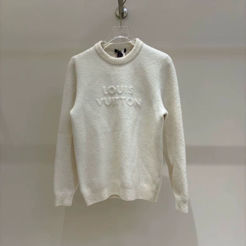 Louis Vuitton Louis Vuitton 25 New Beige 3D Embossed Logo Cashmere Knitt Size US M / EU 48-50 / 2 - 1 Thumbnail