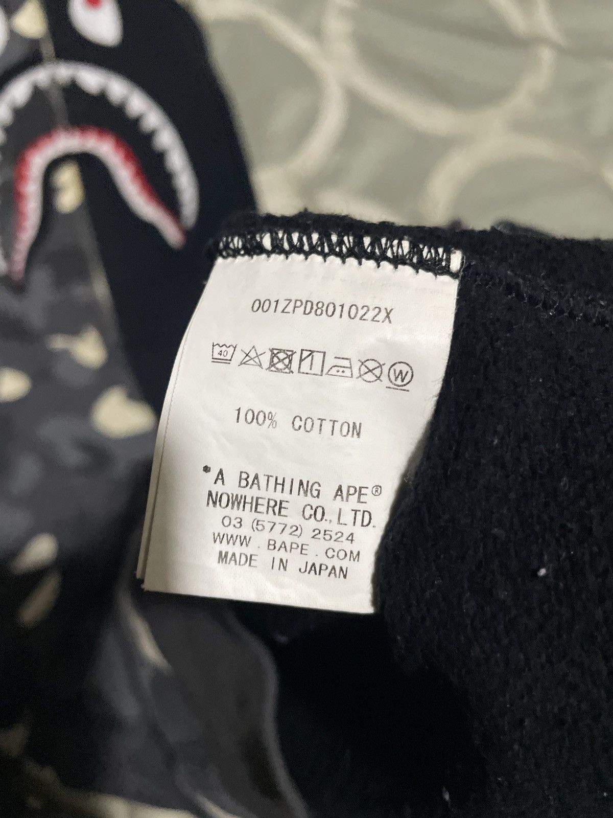 Bape Bape half black city camo glow shark hoodie S Size US S / EU 44-46 / 1 - 4 Thumbnail