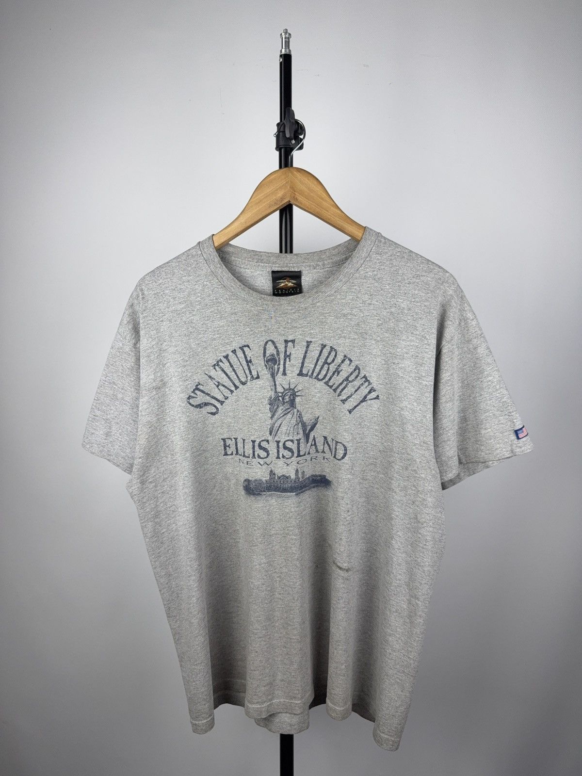 Vintage Vintage Statue of Liberty Ellis Island Tee USA Made L Size US M / EU 48-50 / 2 - 1 Thumbnail