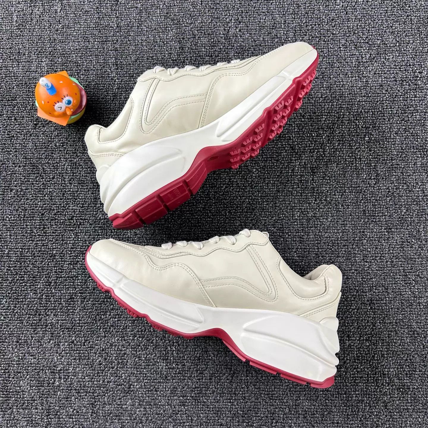 Gucci Gucci Dad Sneaker Doraemon Print Size US 5 / IT 35 - 3 Thumbnail