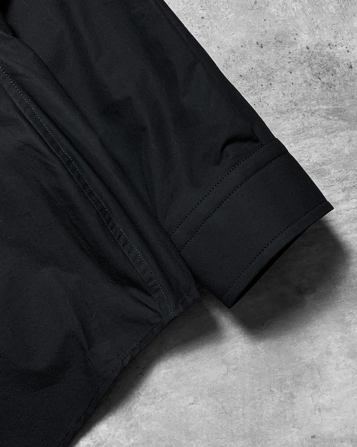 Balenciaga Balenciaga Employee Uniform Buttoned Long-Sleeved Shirt Size US M / EU 48-50 / 2 - 4 Thumbnail