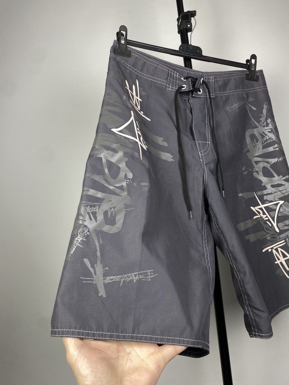 Billabong Vintage Billabong OVER PRINT Japanese Surf style Shorts Size US 32 / EU 48 - 2 Thumbnail