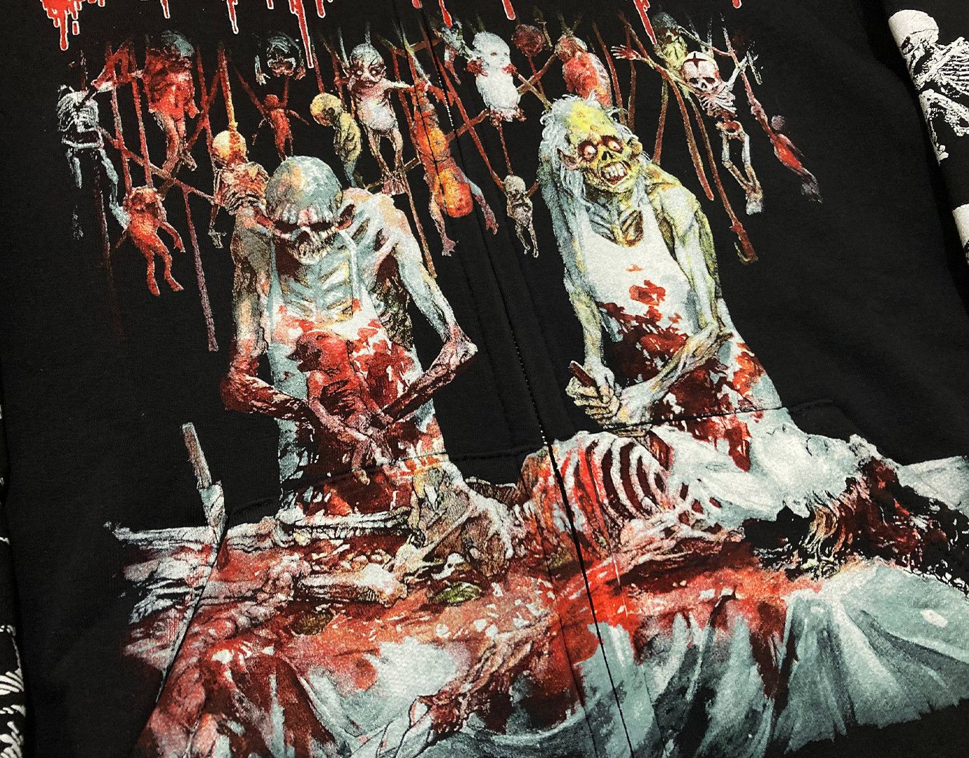 Band Tees Zip-hoodie Cannibal Corpse - Butchered at Birth Size US L / EU 52-54 / 3 - 4 Thumbnail