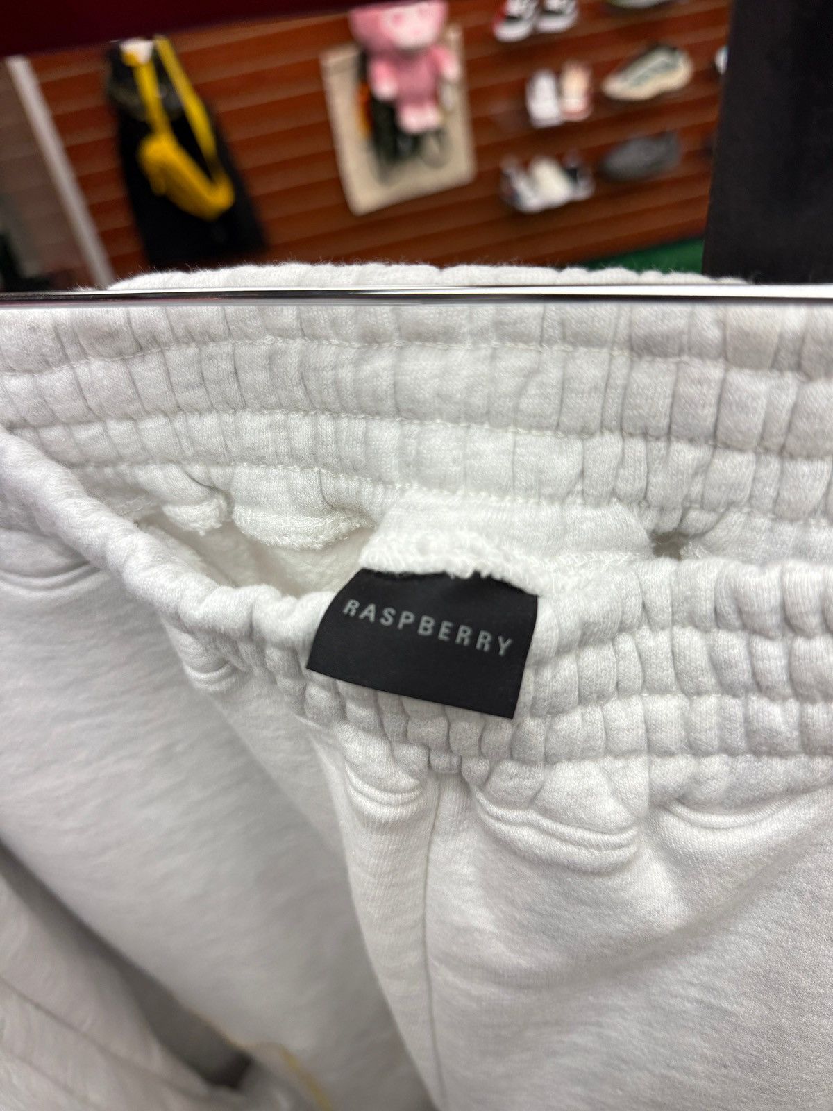 The GV Gallery GV Raspberry Hills Serger Sweats Size US 32 / EU 48 - 3 Thumbnail
