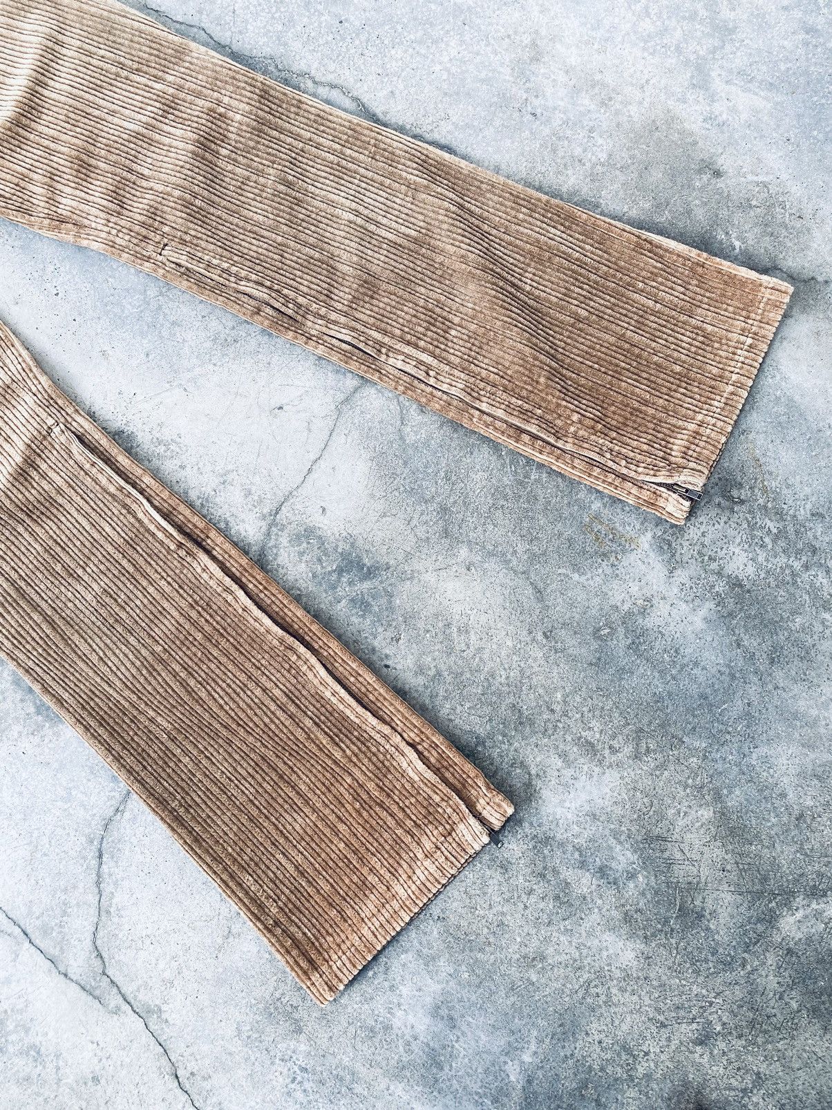 Le Grande Bleu (L.G.B.) Vintage 90s LGB Le Grand Bleu Corduroy pants Size US 30 / EU 46 - 8 Thumbnail