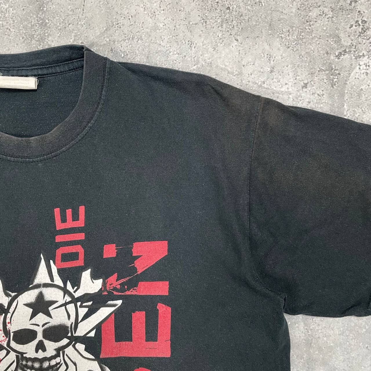 Band Tees Vintage Die Toten Hosen Band Thrashed T Shirt Faded Black Size US XL / EU 56 / 4 - 10 Thumbnail