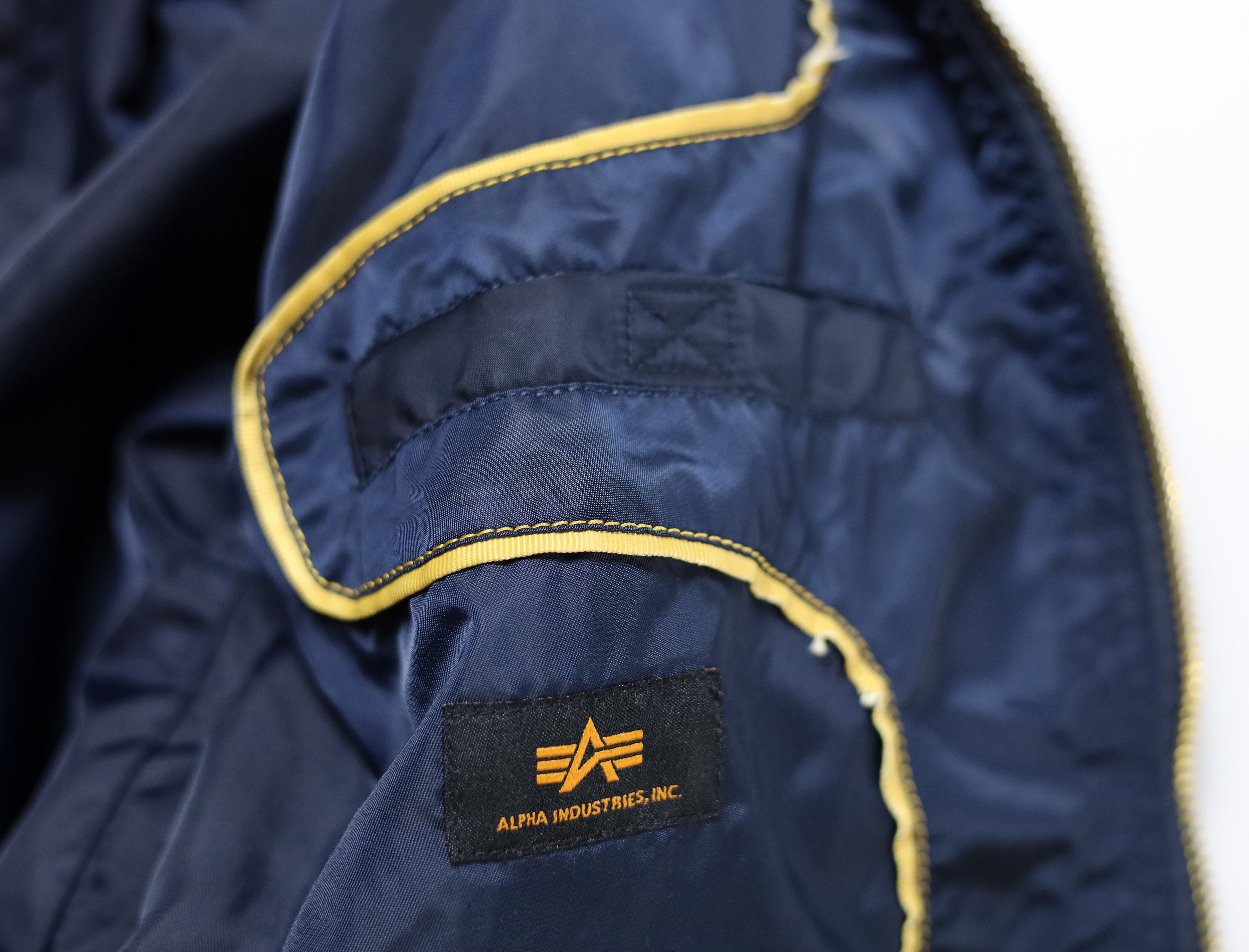 Alpha Industries Alpha Industries MA-1 Flight Bomber Jacket Navy Size US XL / EU 56 / 4 - 9 Thumbnail