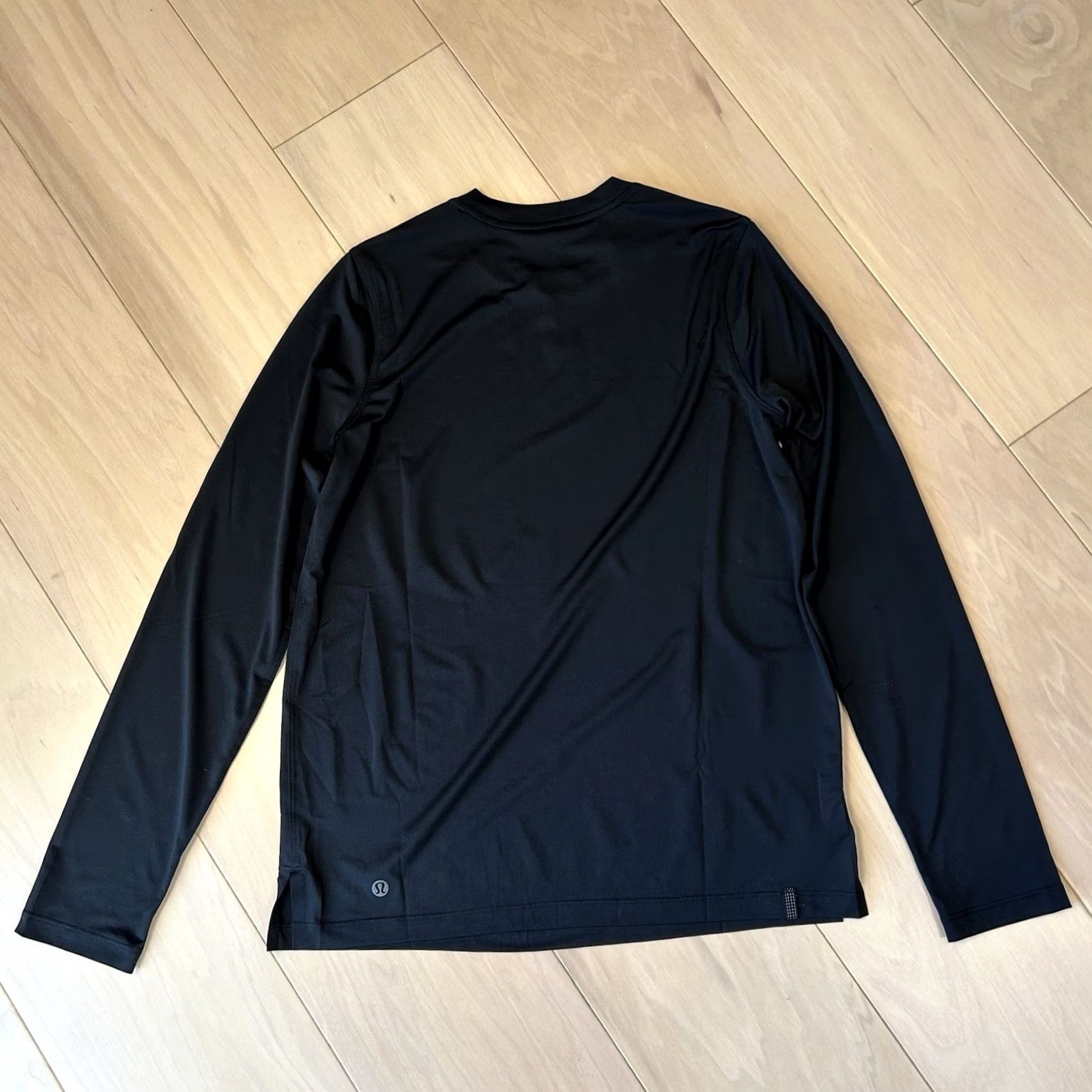 Lululemon Lululemon Ultralight Long-Sleeve Shirt Black Women's 6 Athleisure Sports Dance Size M / US 6-8 / IT 42-44 - 3 Thumbnail