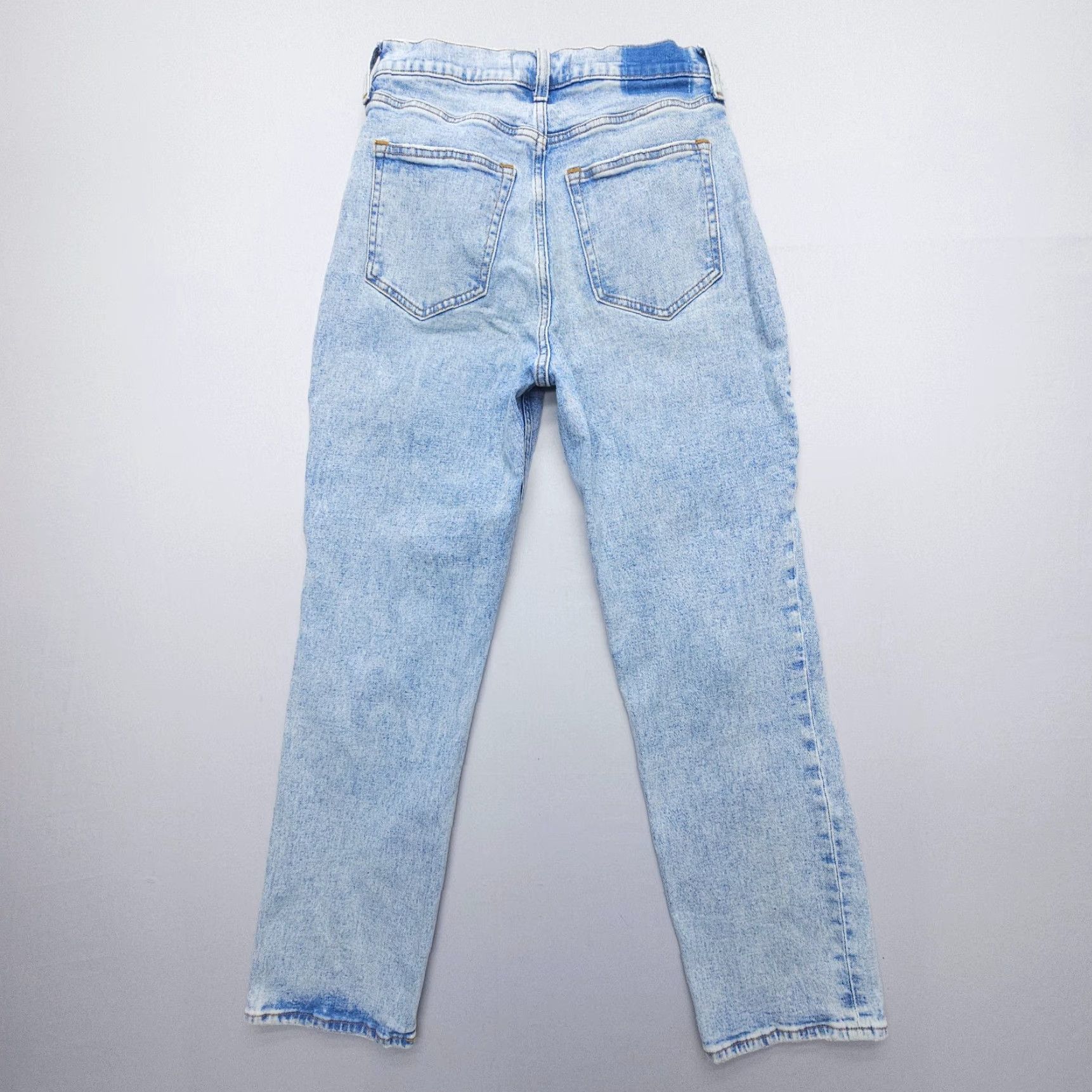Abercrombie & Fitch Abercrombie & Fitch The Ankle Straight Ultra High Rise Jeans Size 26 Light Denim Blue 5-Pocket Womens 90s Size 26" / US 2 / IT 38 - 2 Thumbnail
