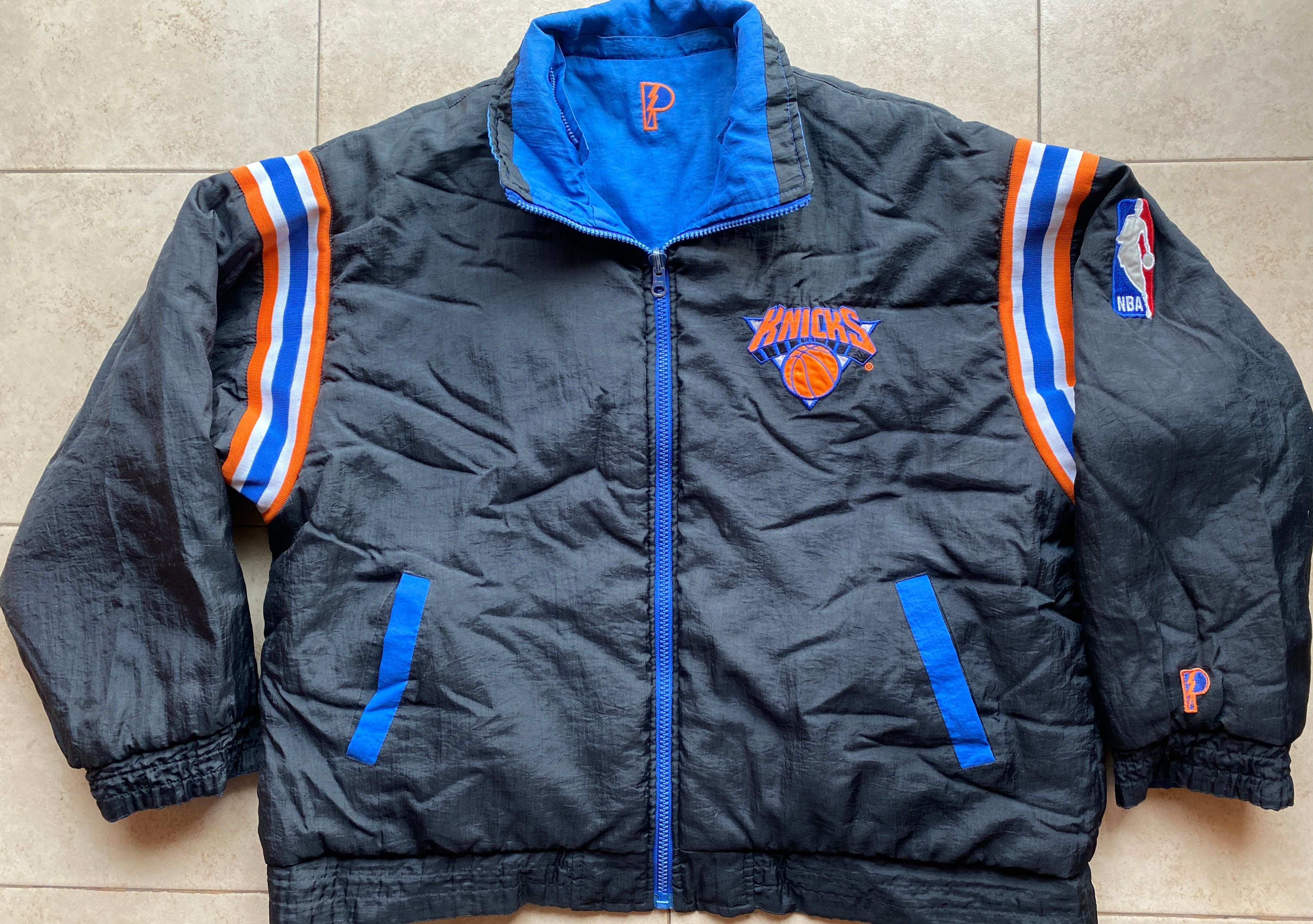 NBA New York Knicks 90s PRO Player puffer Reversible NBA vtg Size US XXL / EU 58 / 5 - 8 Thumbnail