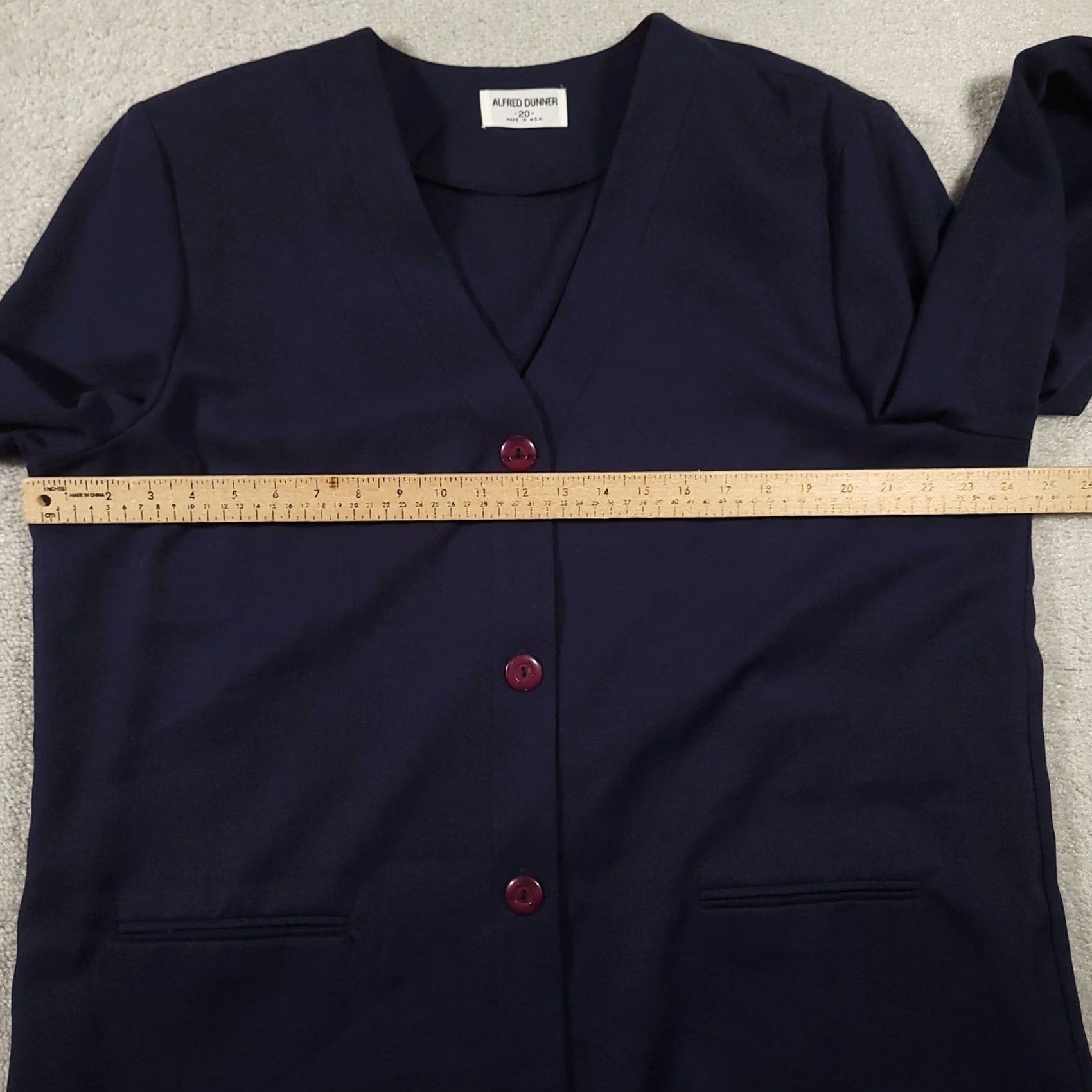 Vintage VINTAGE Alfred Dunner Cardigan Sweater Womens 20 Navy V Neck Button Pockets Made in USA Size 3XL / US 20-22 - 5 Thumbnail
