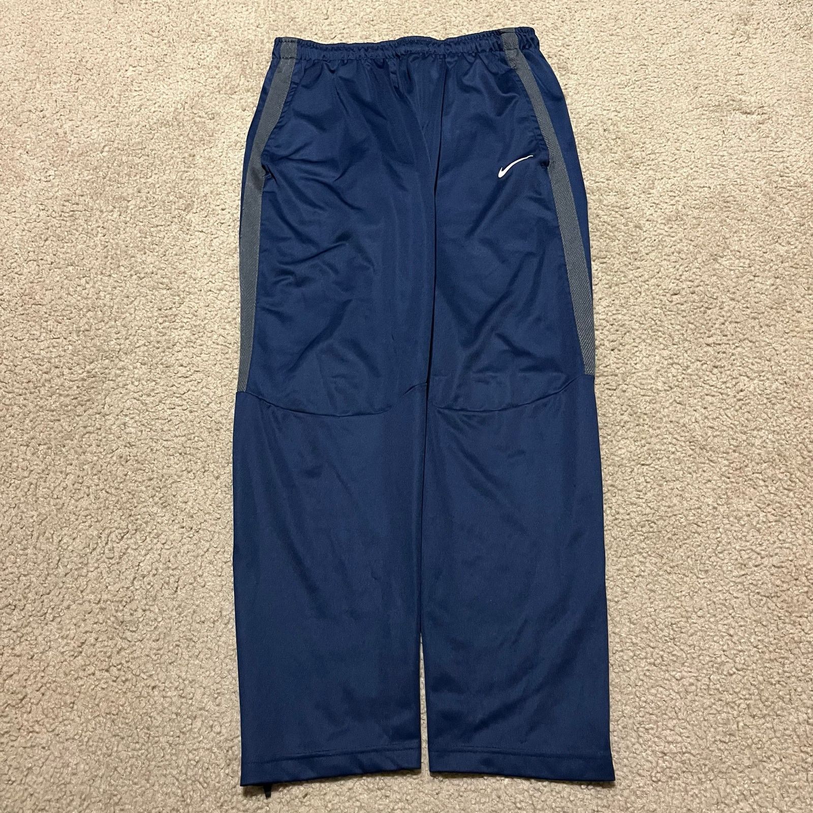 Nike Nike Grey Striped Navy Baggy Sweatpants Sportswear XL Size US 30 / EU 46 - 1 Thumbnail