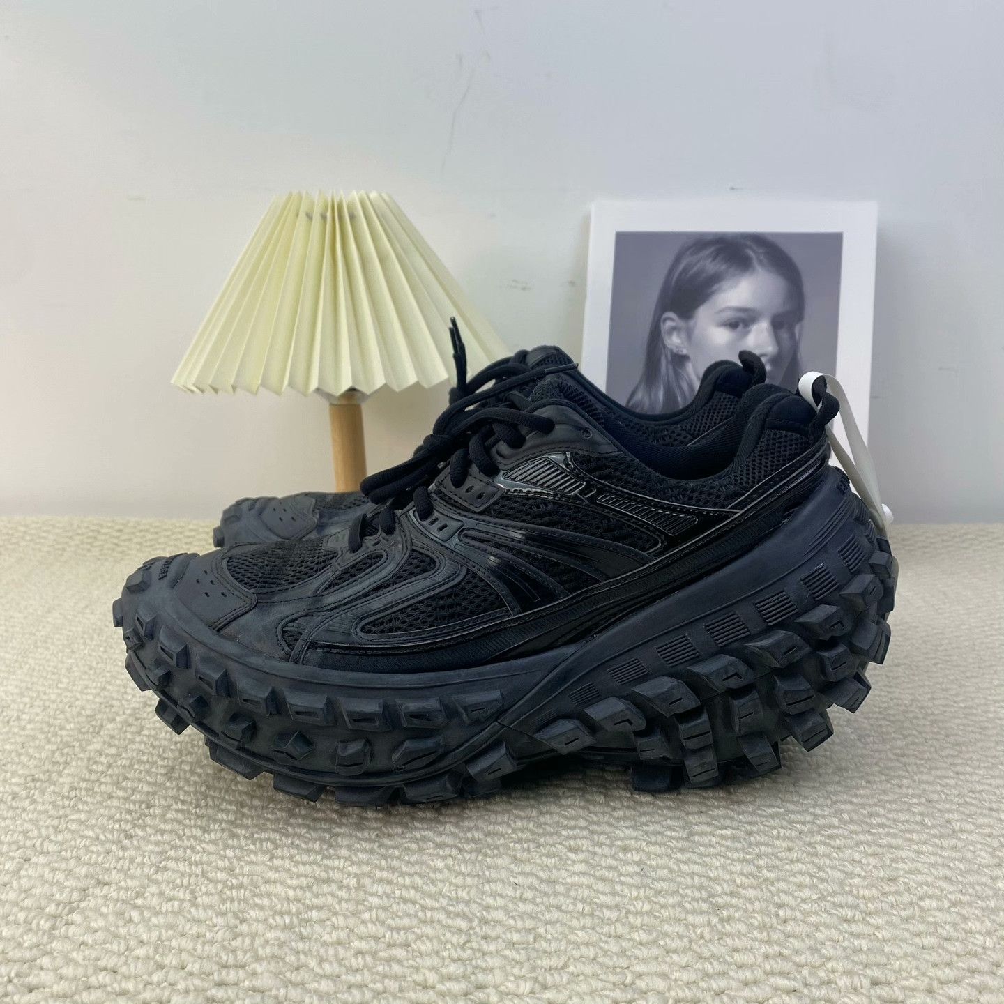 Balenciaga Balenciaga Lowtop Sneakers 10 Men Size US 10 / EU 43 - 1 Thumbnail