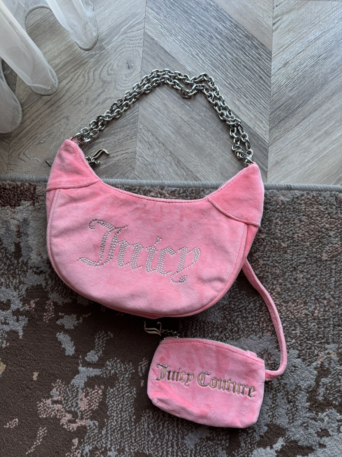 Juicy Couture Juicy Coutre Velour Big logo Pink Y2K shoulder bag Size ONE SIZE - 2 Thumbnail