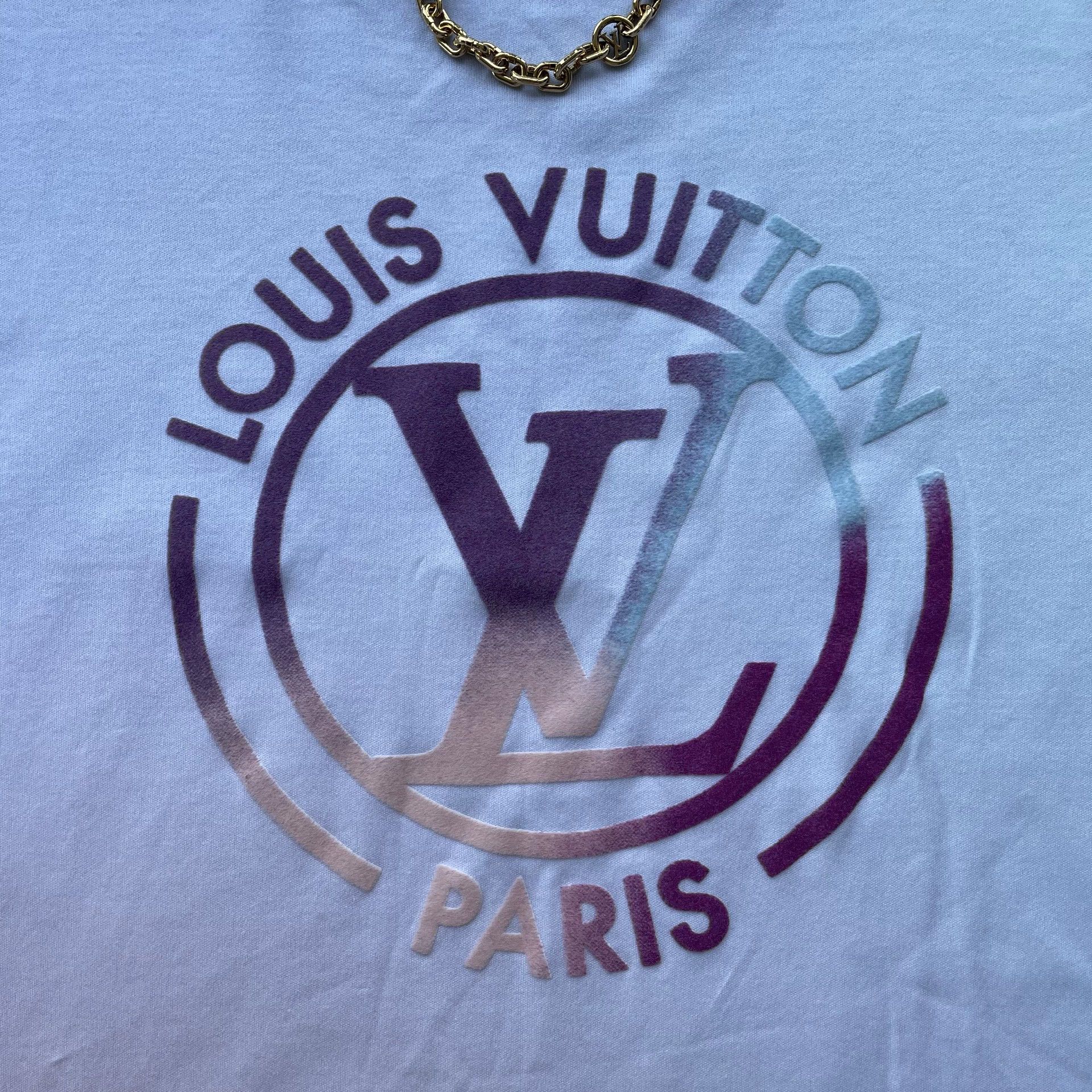 Louis Vuitton LOUIS VUITTON ombre neck oversize tee wmn pink L Size L / US 10 / IT 46 - 2 Thumbnail