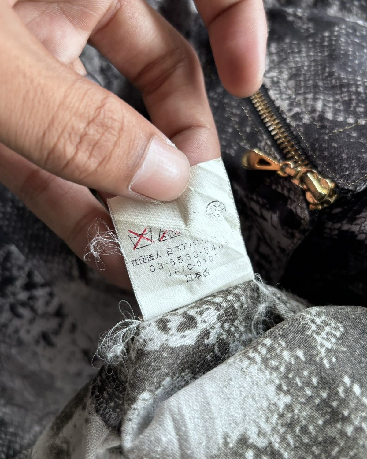 If Six Was Nine × Japanese Brand × Le Grande Bleu (L.G.B.) Ruby Glass Sports Snake Skin Zip Up Jacket Size US M / EU 48-50 / 2 - 5 Thumbnail