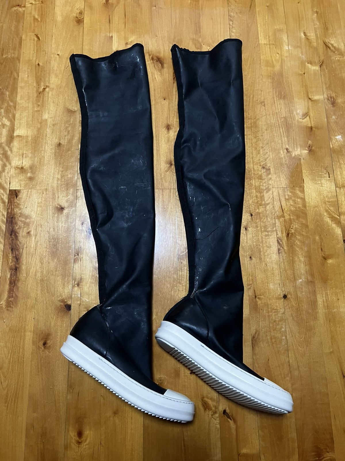 Rick Owens Drkshdw Rick owens drkshdw ramones thigh high sock sz35.5 Size US 5.5 / IT 35.5 - 6 Thumbnail