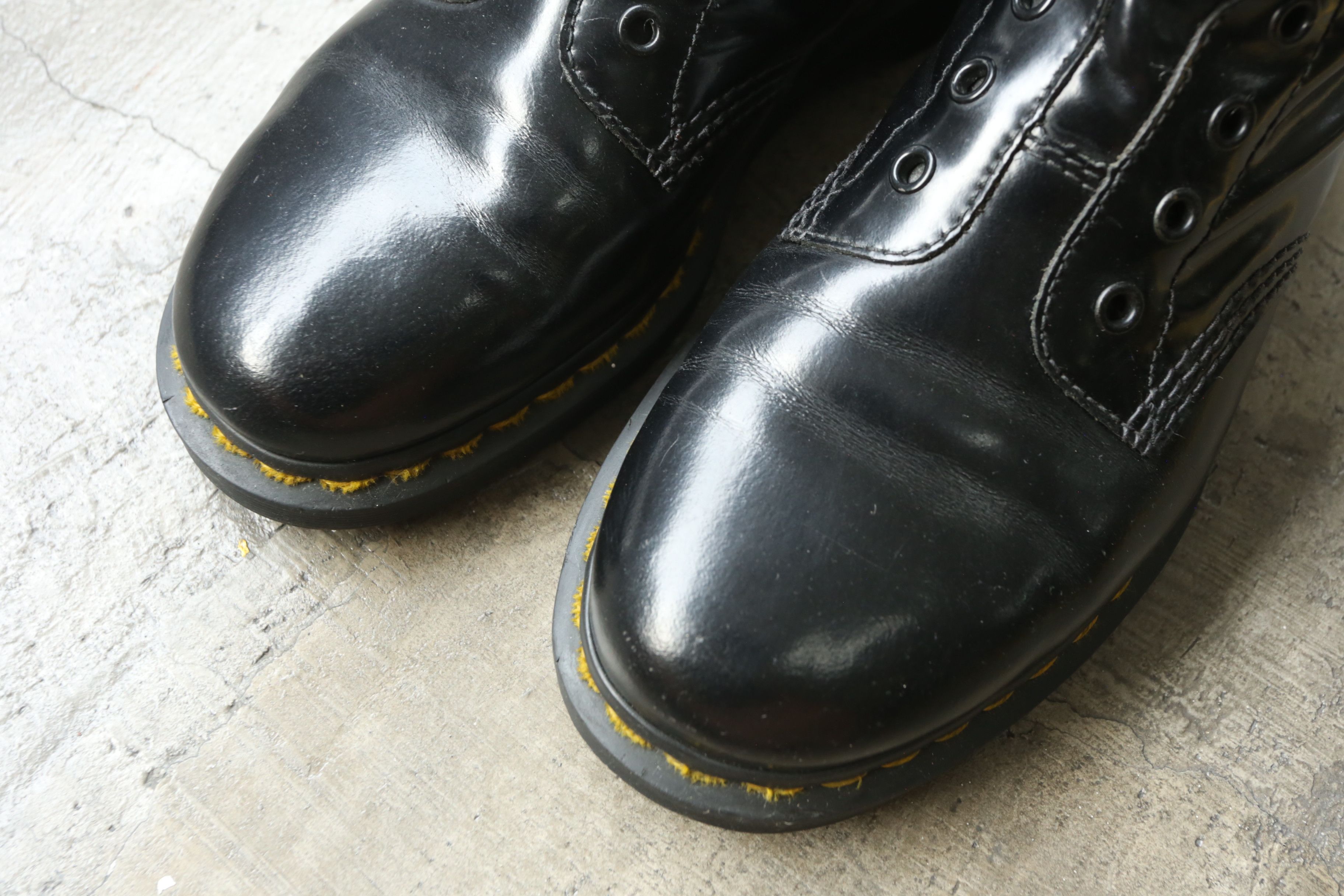 Dr. Martens × Vetements Vetements - Dr. Martens - S/S 17 - "Border Line" 1490 Boots Size US 9 / EU 42 - 9 Thumbnail