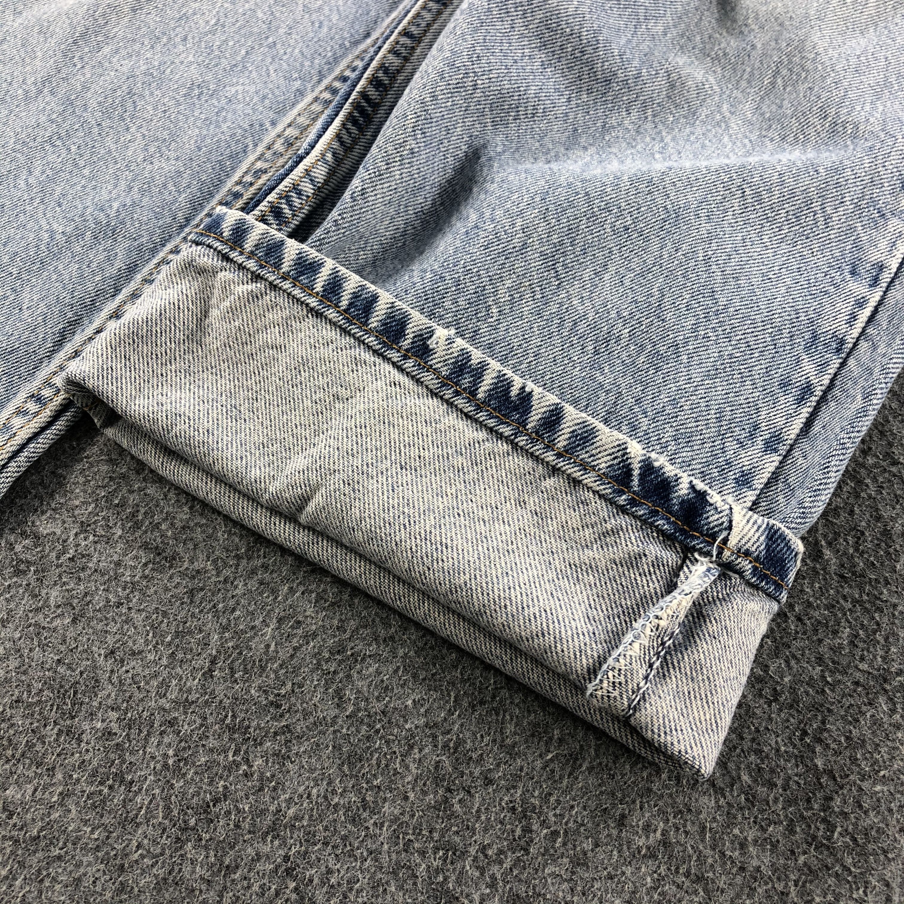 Levi's Vintage 90s Light Wash Levis Jeans-J1233 Size US 35 - 6 Thumbnail