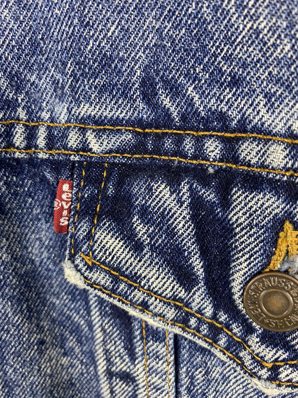Levi's Vintage Clothing Vintage Levis Distressed Denim Button Jacket Size US M / EU 48-50 / 2 - 4 Thumbnail