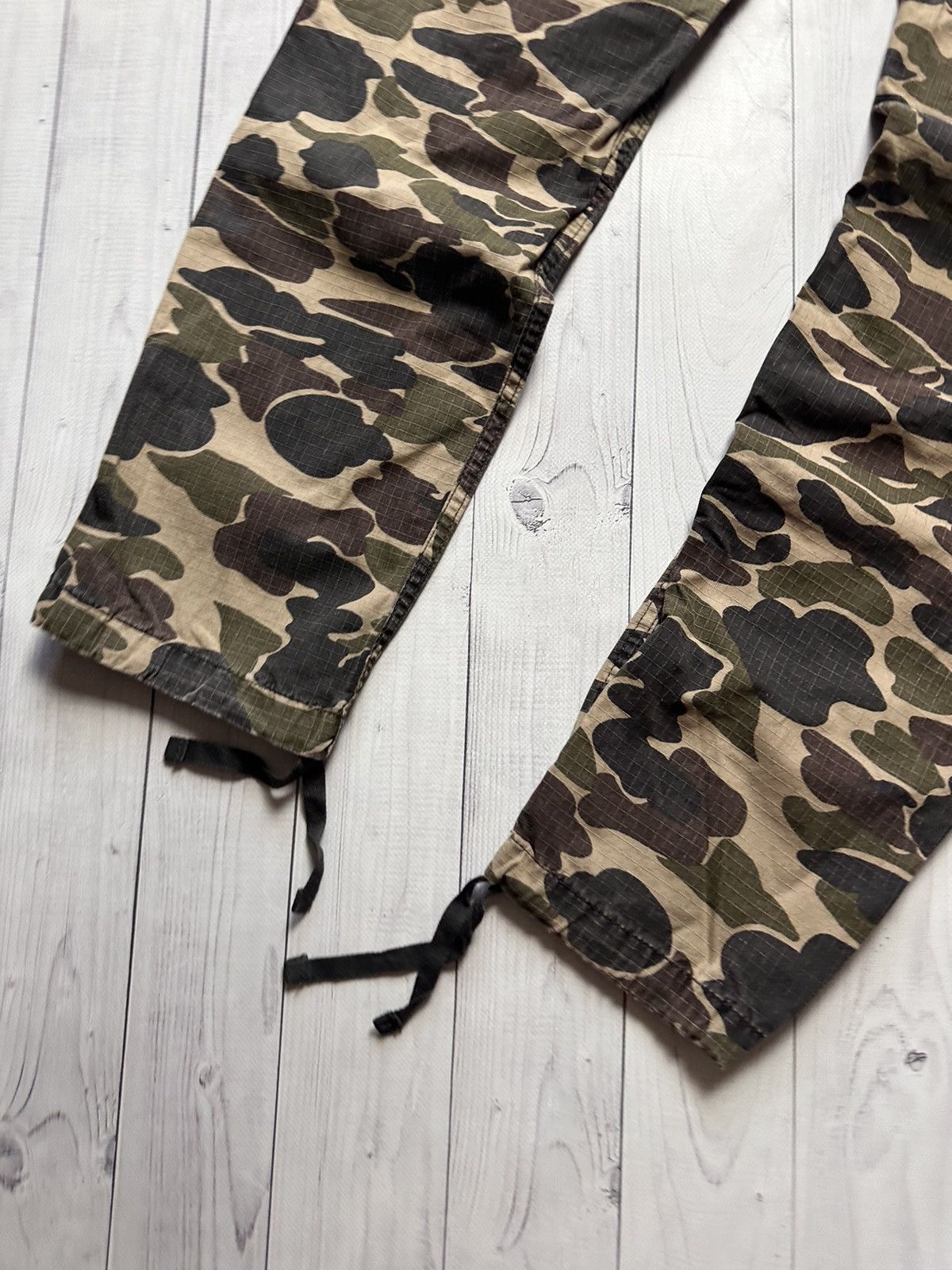 Vintage Vintage Carhartt Wip camo pants aviator rare size 30/32 Size US 30 / EU 46 - 4 Thumbnail