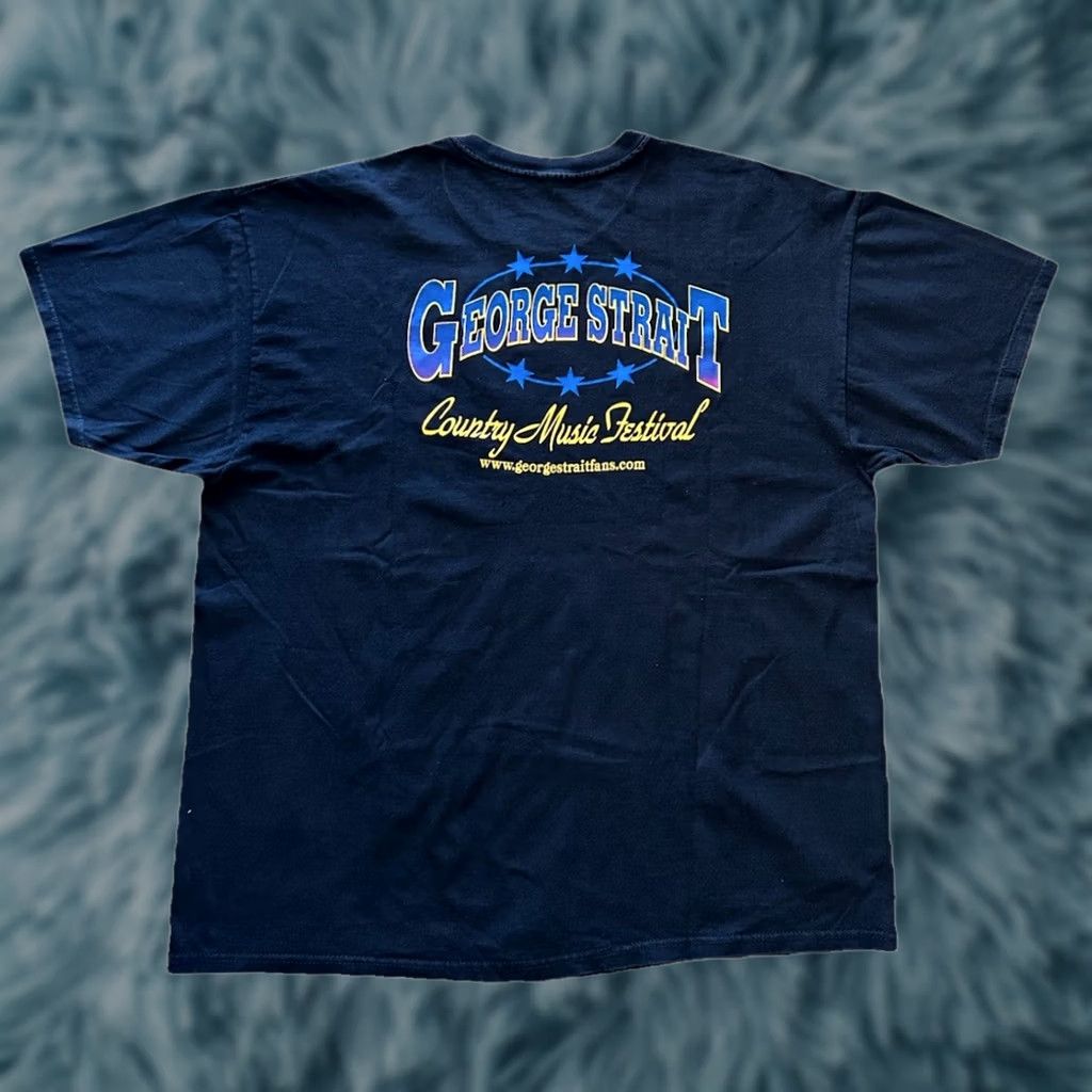 Gildan VINTAGE George Strait Tour Shirt 2XL Short Sleeve Crew Neck Cotton Black 90s Cowboy Music Festival Men T-Shirt George Strait Dynasty? Size US XXL / EU 58 / 5 - 1 Thumbnail