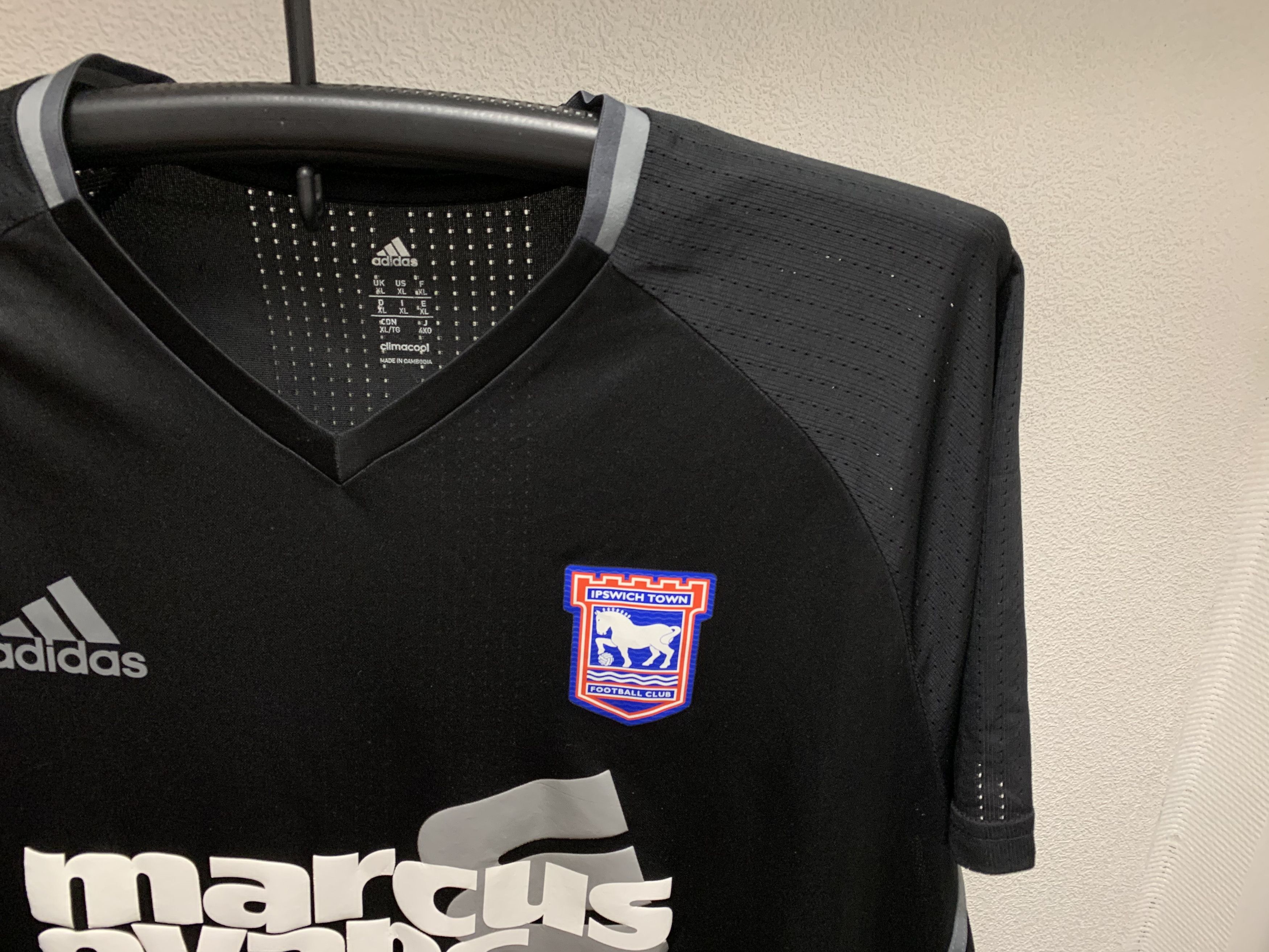 Adidas Ipswich town Adidas soccer jersey Marcus evans Xl sz Size US XL / EU 56 / 4 - 5 Thumbnail
