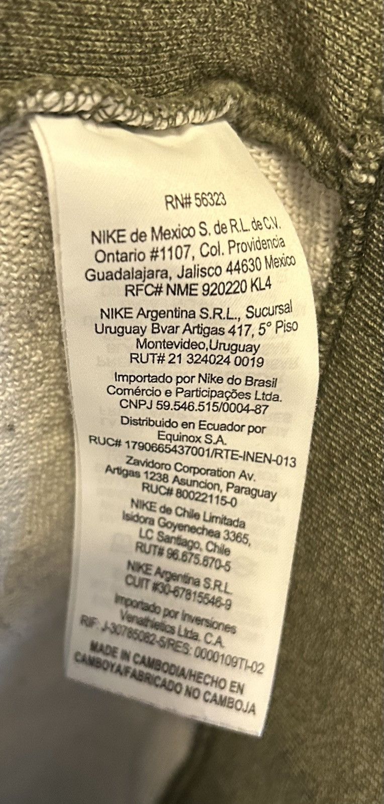 Nike Vintage Nike Sportswear NSW Mens Crew Neck Pullover Sweater Size US S / EU 44-46 / 1 - 8 Thumbnail