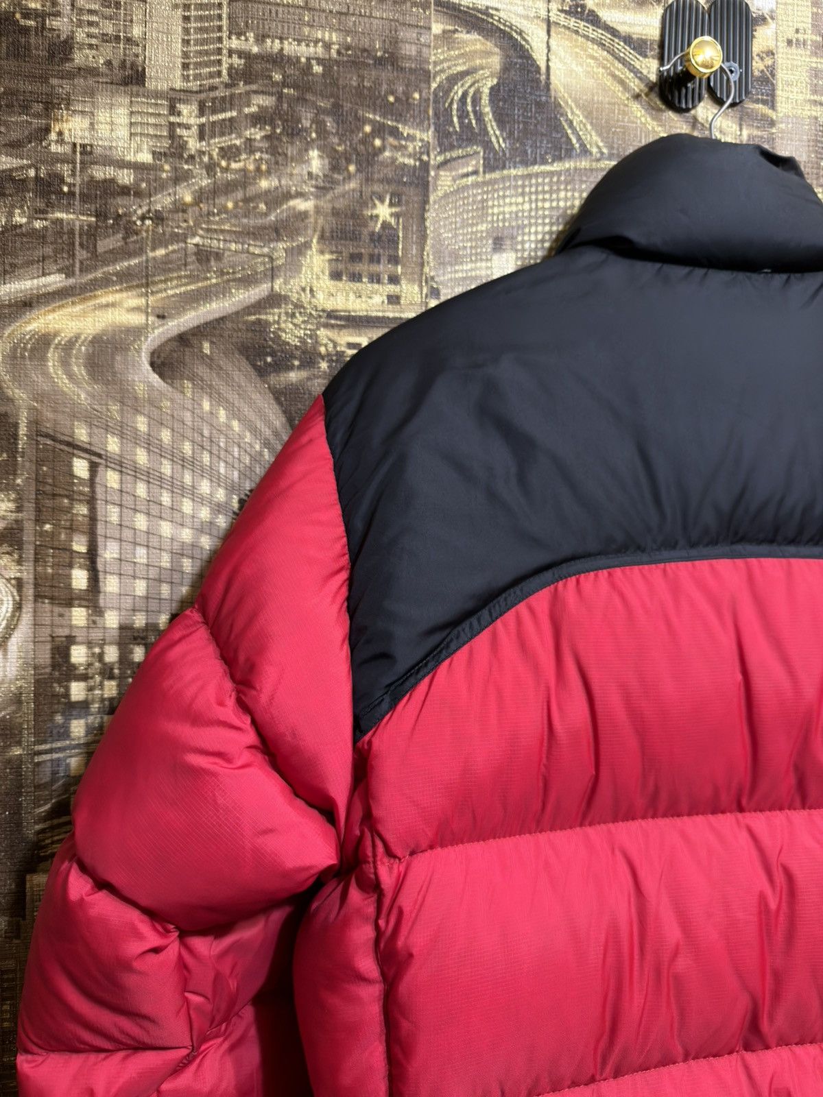 The North Face The North Face 1996 Retro Nuptse Jacket Antarctica Puffer Size M / US 6-8 / IT 42-44 - 10 Thumbnail